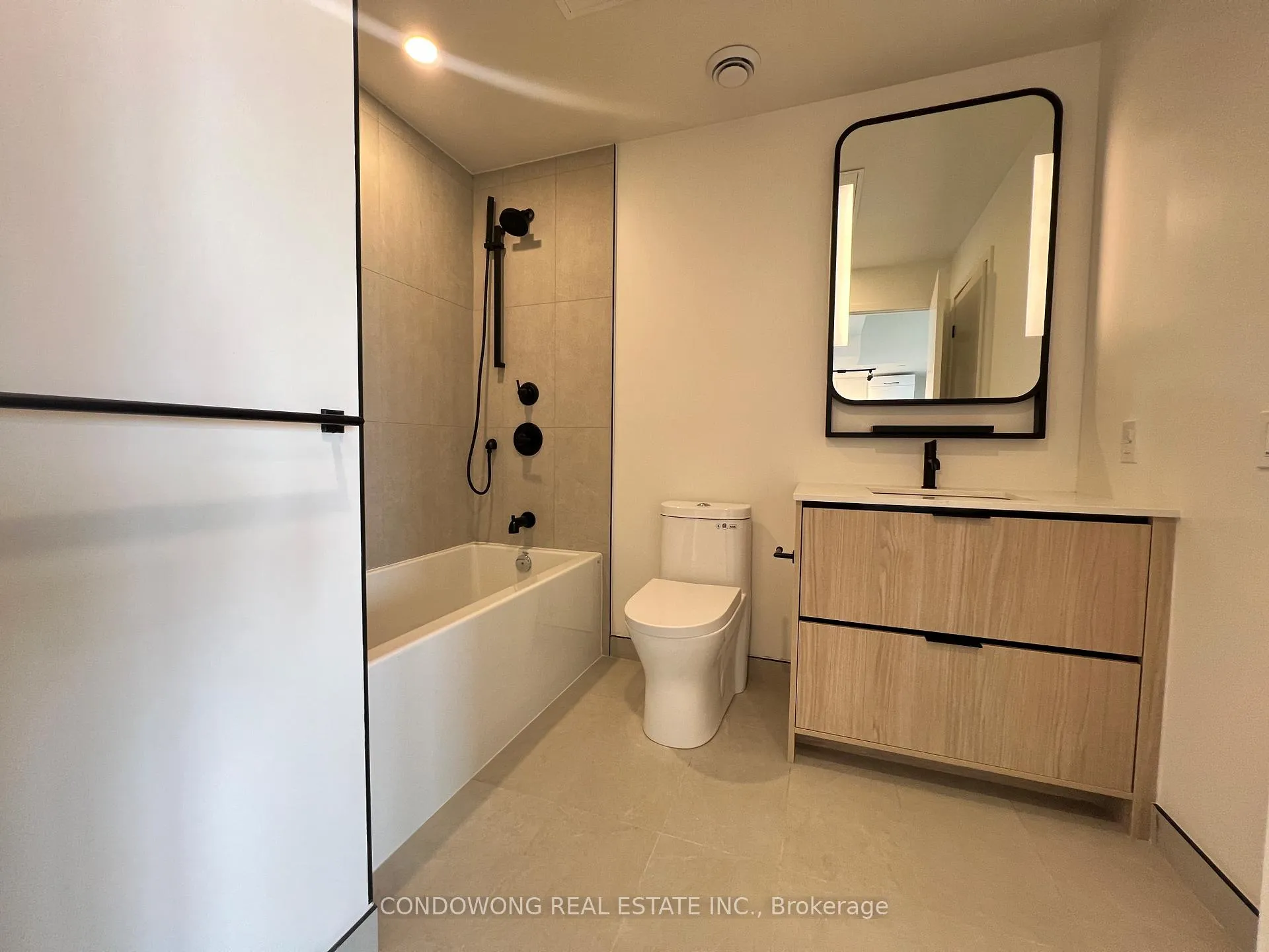 Photo 11 of Unit 609, 1050 Eastern Avenue, Toronto, The Beaches — HOMEH