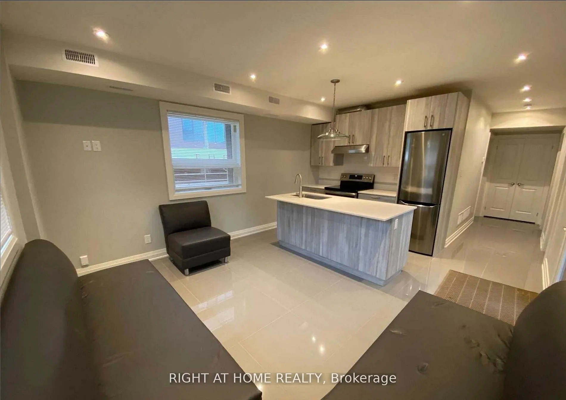 Photo 3 of Unit 1, 31 Alma Avenue, Toronto, Little Portugal — HOMEH