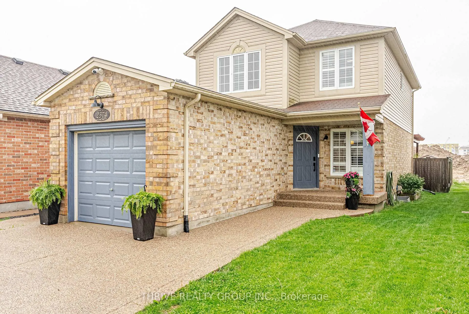 Photo 1 of 2374 Meadowgate Boulevard, London, South U — HOMEH