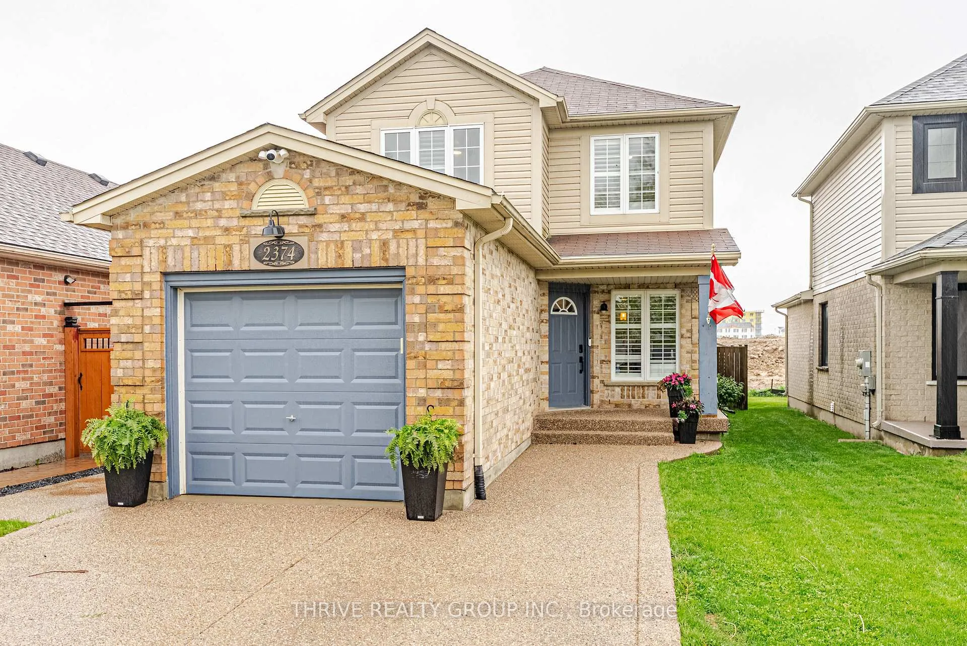 Photo 2 of 2374 Meadowgate Boulevard, London, South U — HOMEH