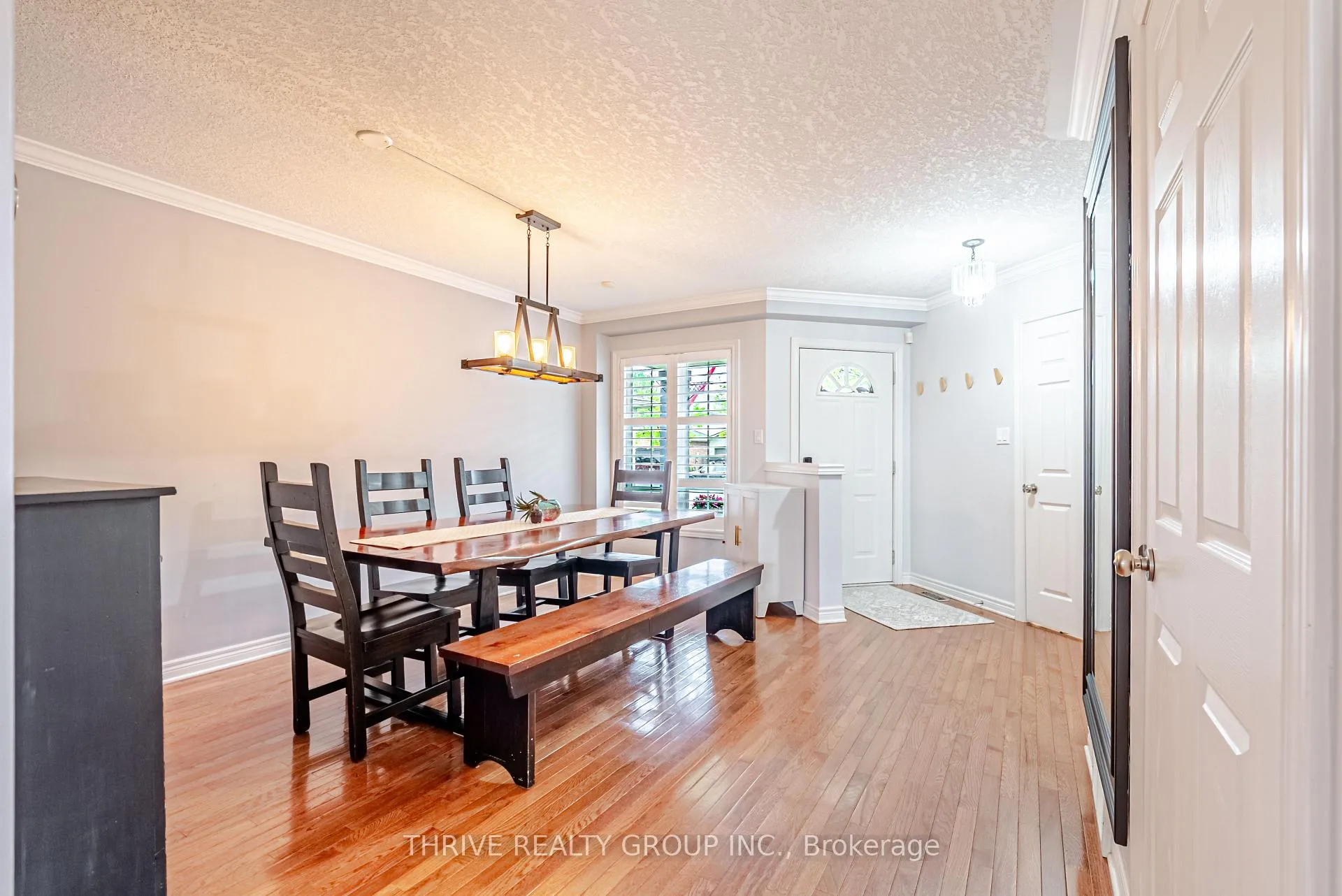 Photo 6 of 2374 Meadowgate Boulevard, London, South U — HOMEH