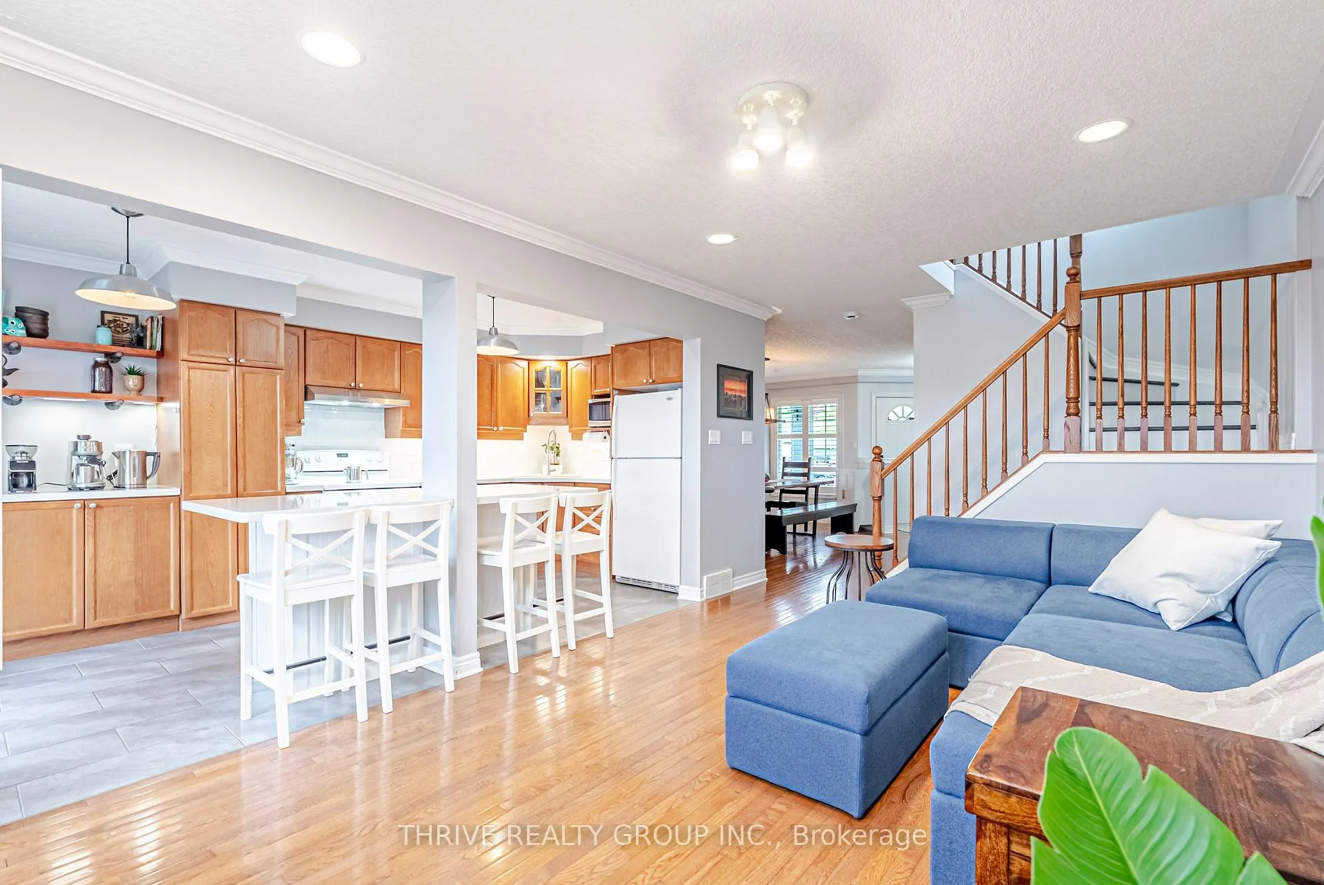 Photo 11 of 2374 Meadowgate Boulevard, London, South U — HOMEH
