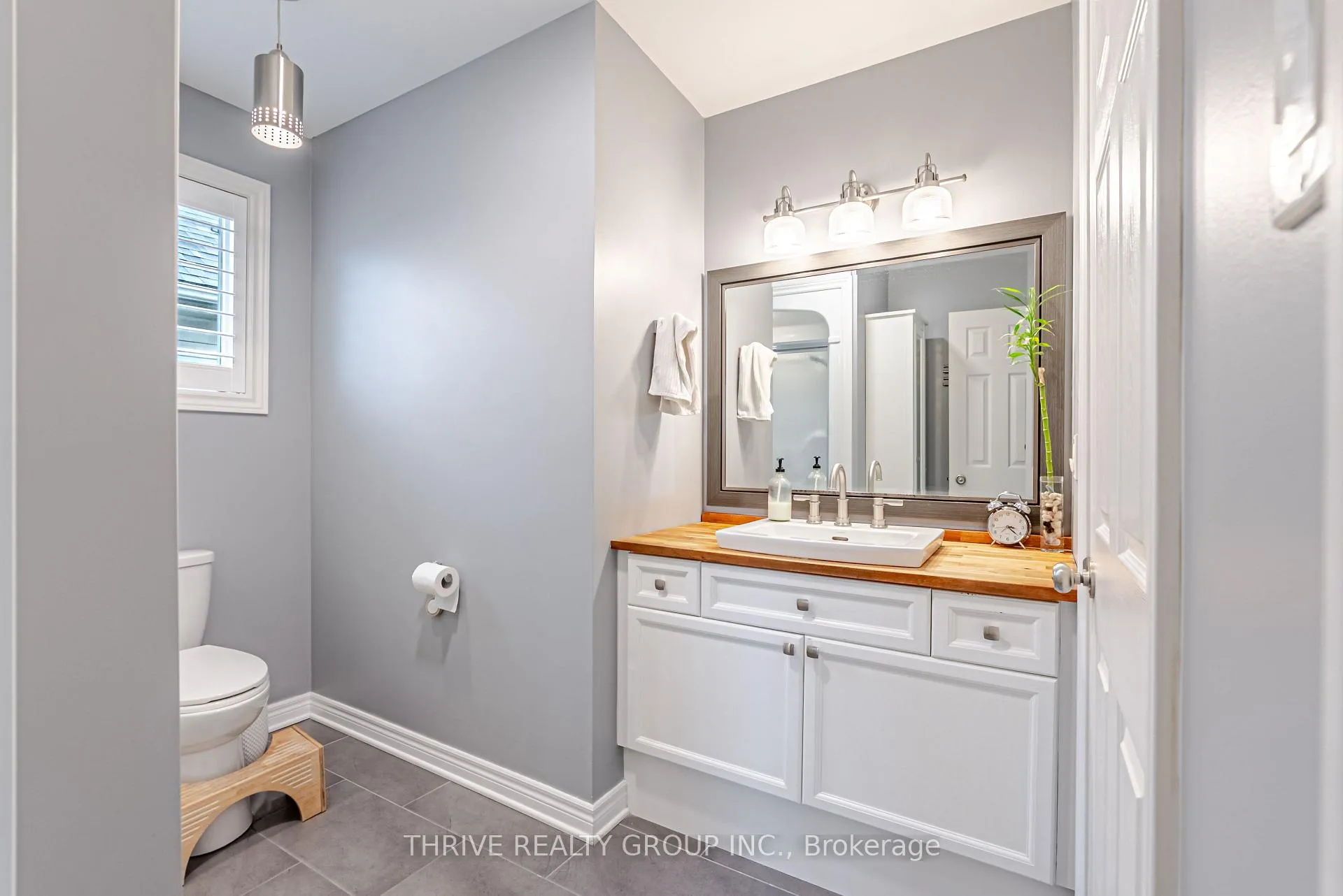 Photo 24 of 2374 Meadowgate Boulevard, London, South U — HOMEH