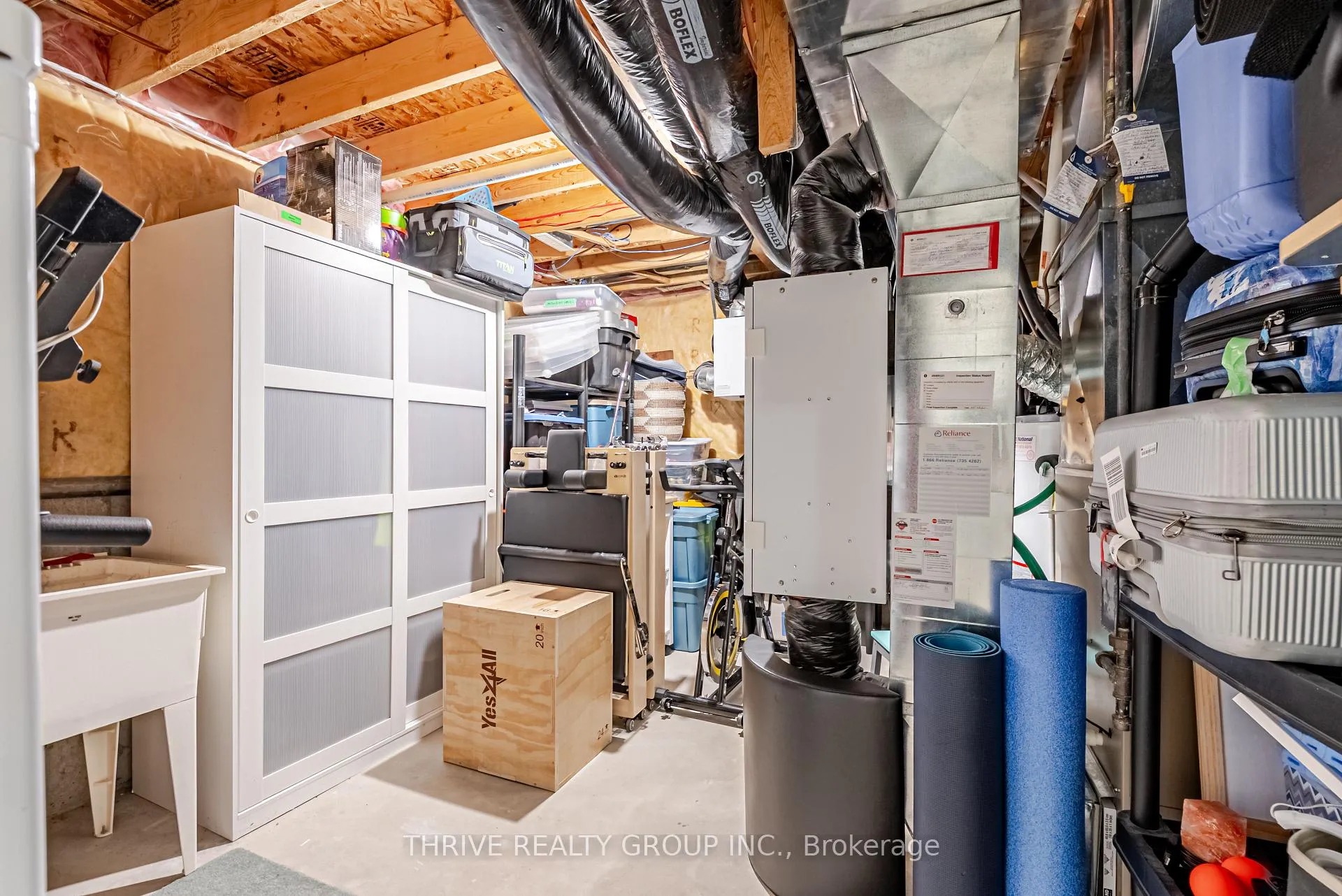 Photo 38 of 2374 Meadowgate Boulevard, London, South U — HOMEH