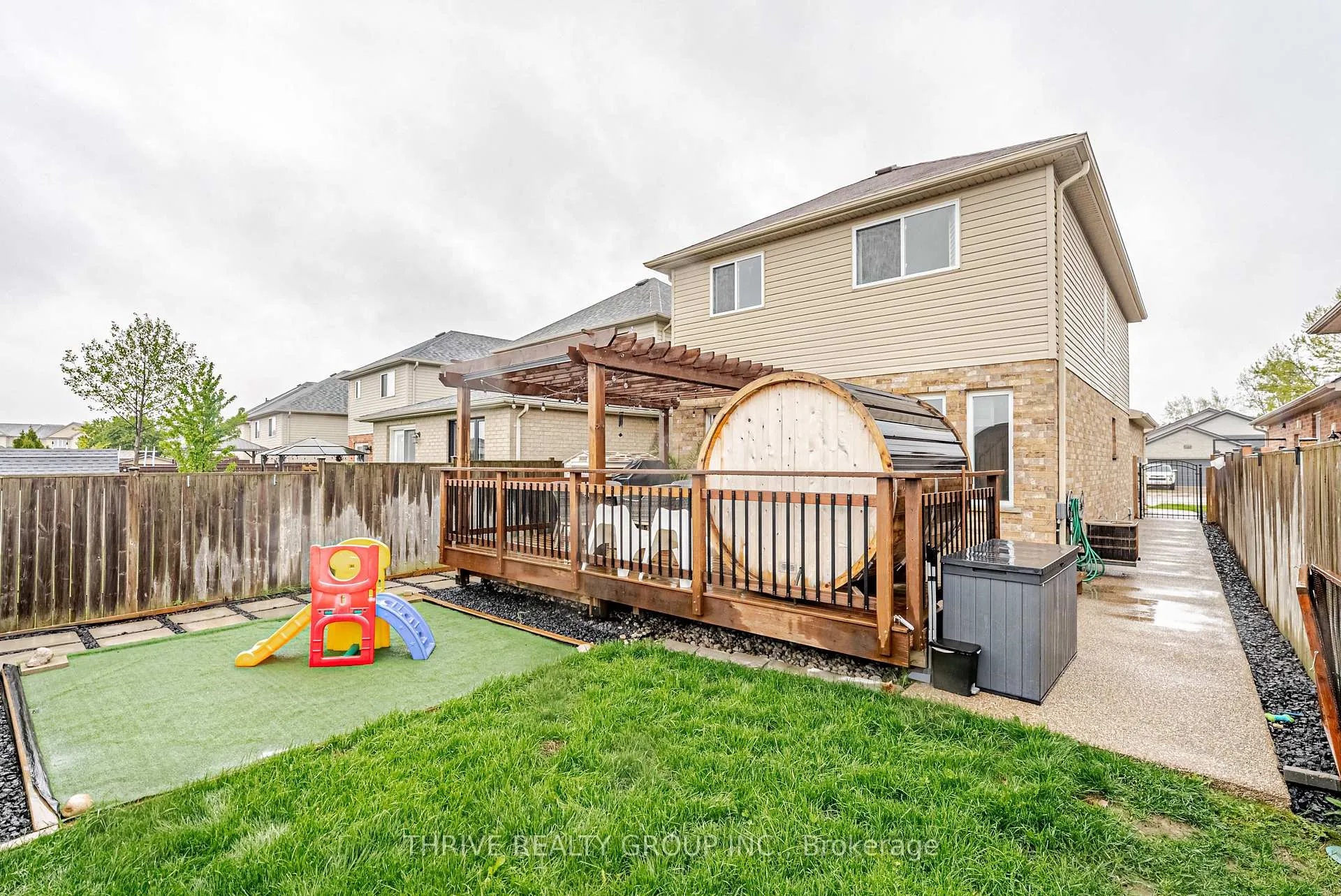 Photo 39 of 2374 Meadowgate Boulevard, London, South U — HOMEH