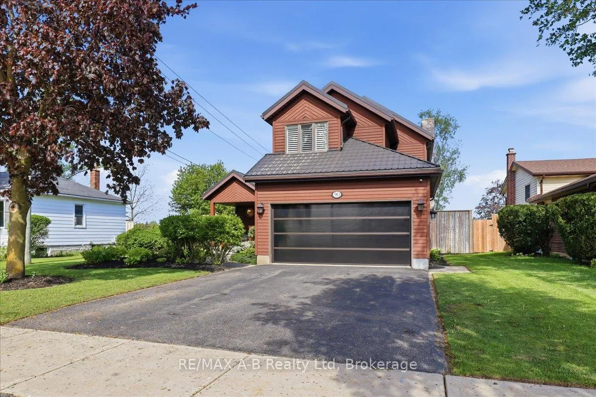 Photo 2 of 90 Waddell Street, Stratford — HOMEH
