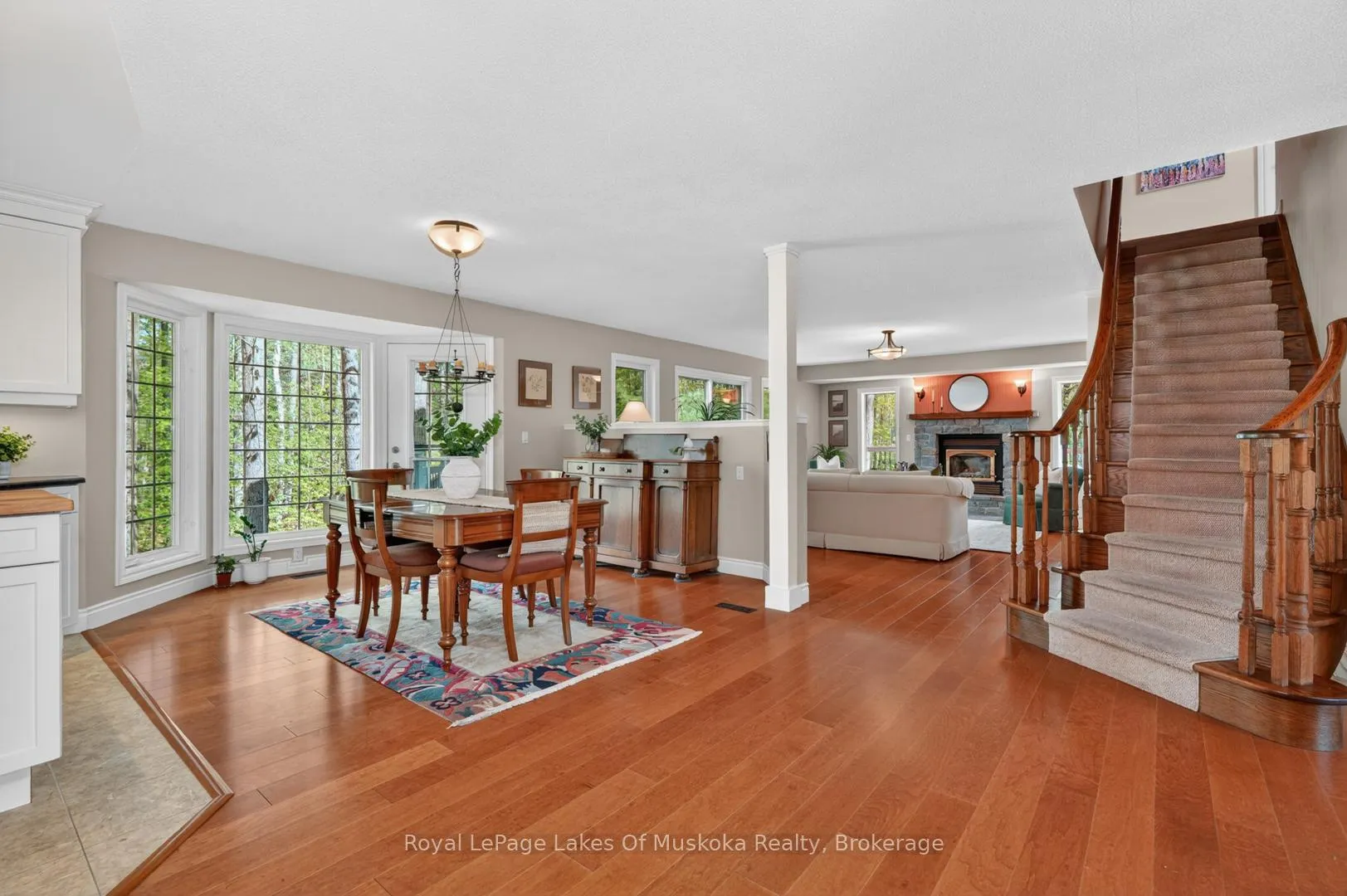 Photo 6 of 19 The Granite Bluff, Bracebridge, Macaulay — HOMEH