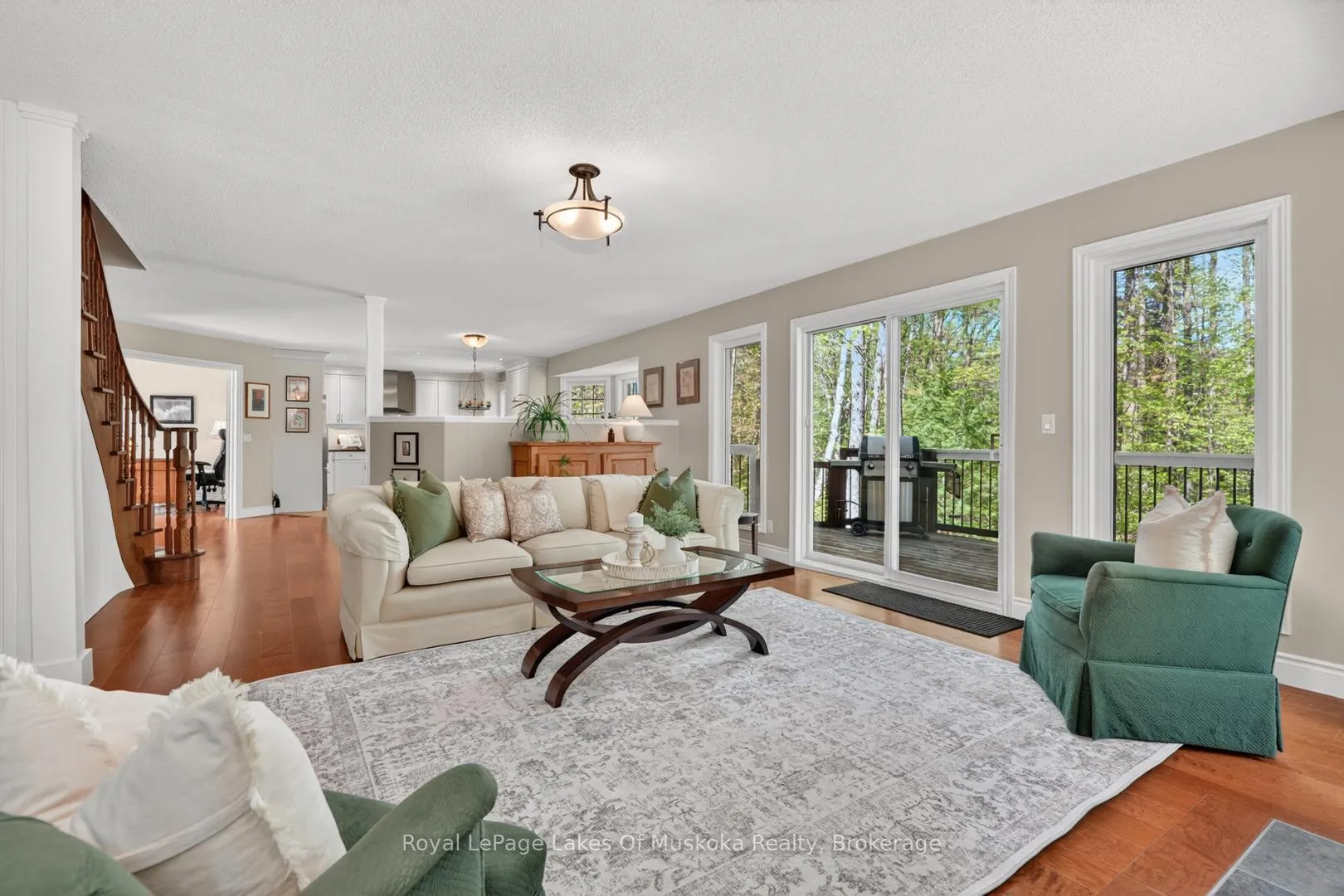 Photo 7 of 19 The Granite Bluff, Bracebridge, Macaulay — HOMEH