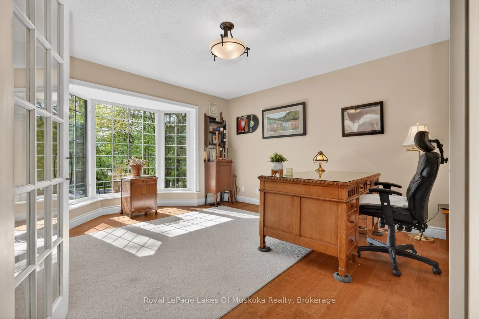 Photo 18 of 19 The Granite Bluff, Bracebridge, Macaulay — HOMEH