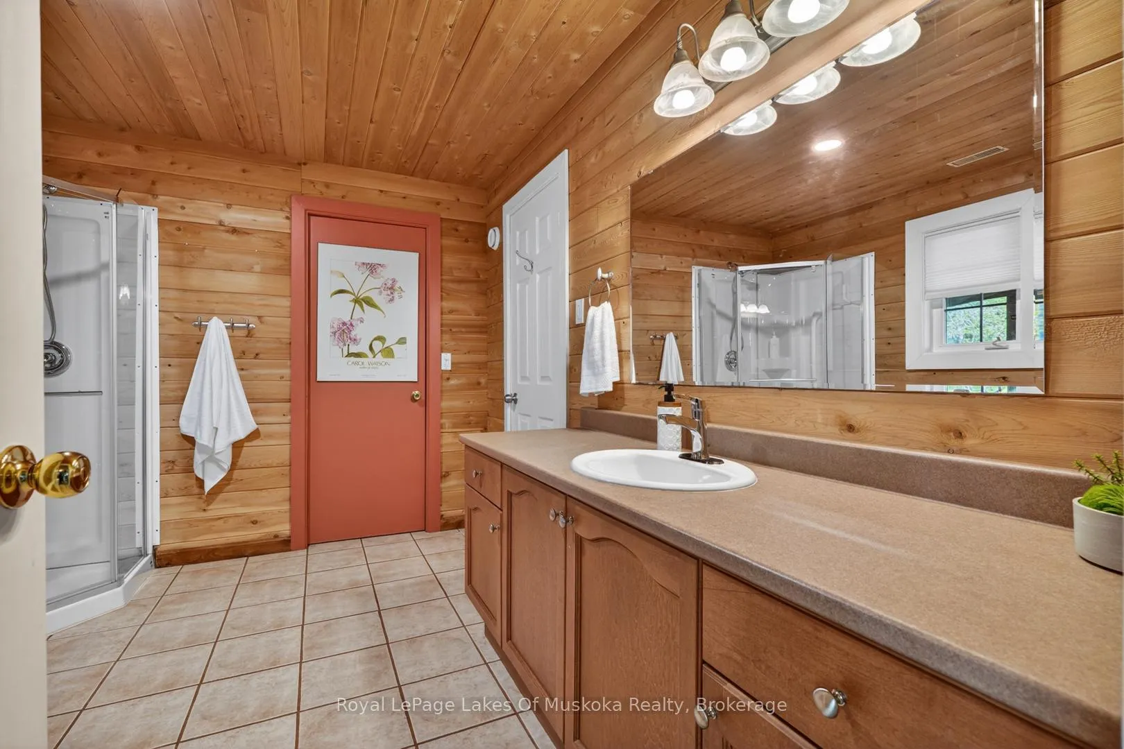 Photo 37 of 19 The Granite Bluff, Bracebridge, Macaulay — HOMEH