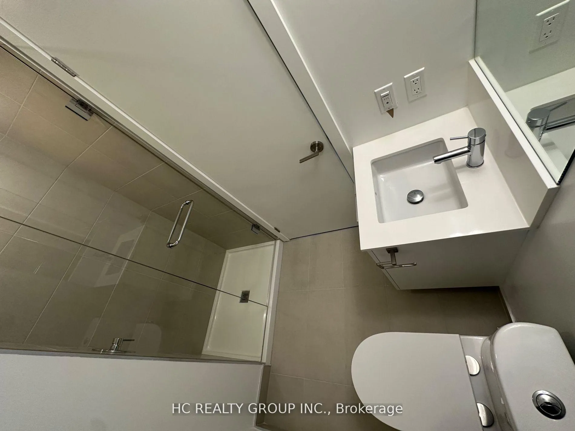 Photo 13 of Unit 2012, 8 Wellesley Street W, Toronto, Bay Street Corridor — HOMEH