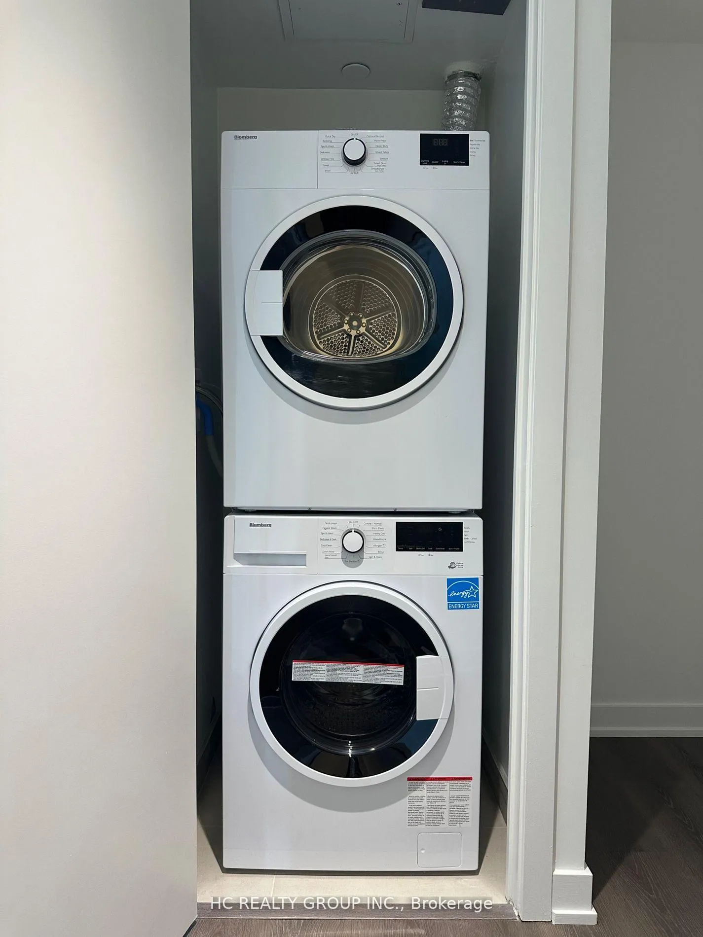 Photo 14 of Unit 2012, 8 Wellesley Street W, Toronto, Bay Street Corridor — HOMEH