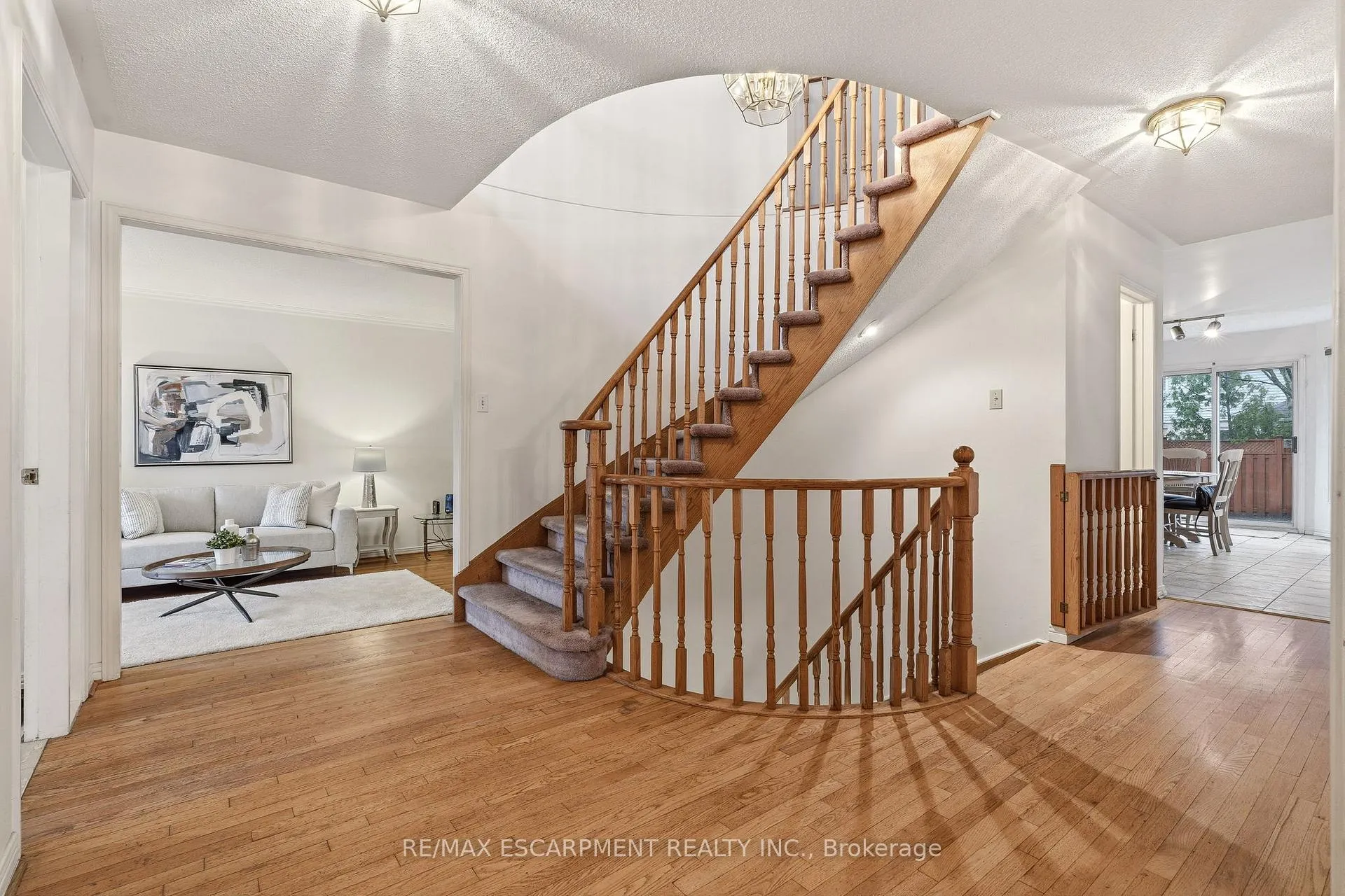Photo 6 of 4150 Millcroft Park Drive, Burlington, Rose — HOMEH