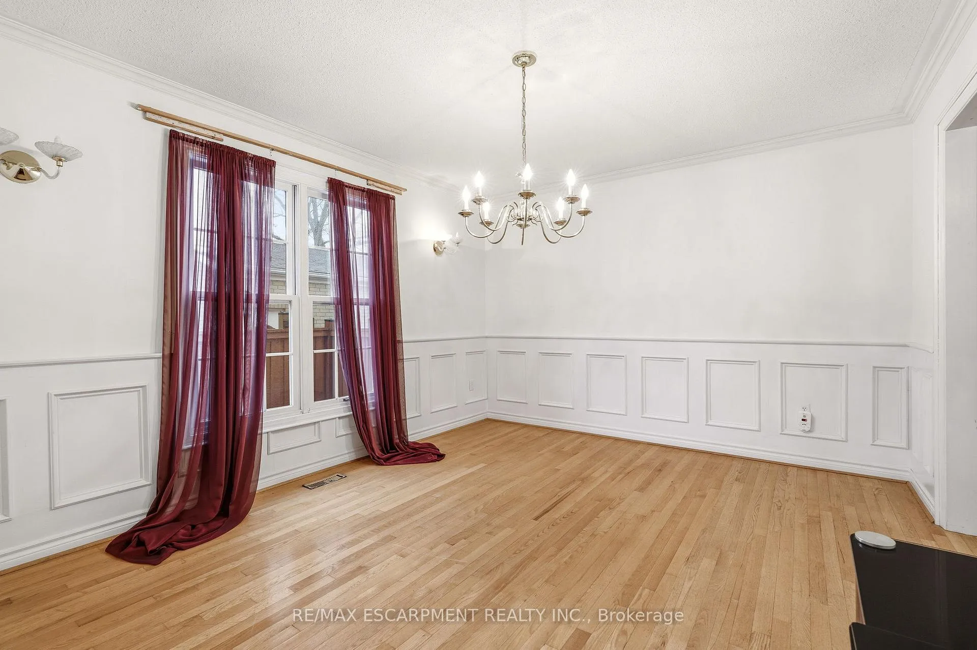 Photo 12 of 4150 Millcroft Park Drive, Burlington, Rose — HOMEH