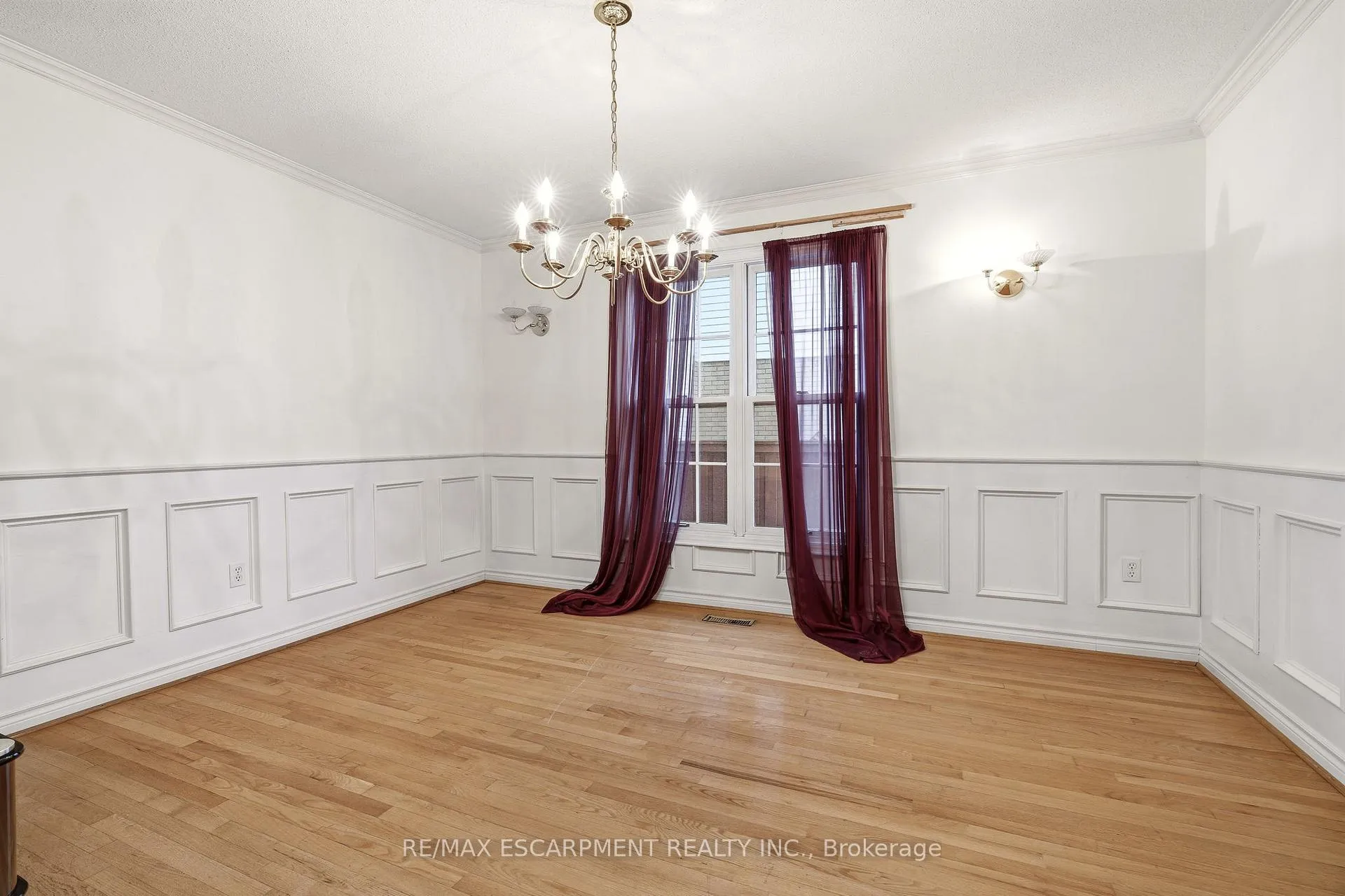 Photo 13 of 4150 Millcroft Park Drive, Burlington, Rose — HOMEH