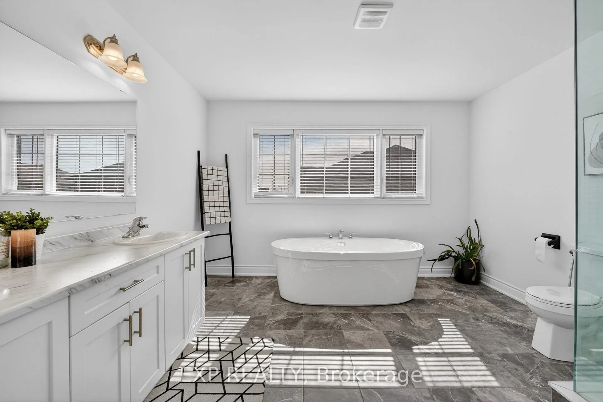 Photo 29 of 14 Venture Way, Thorold, Rolling Meadows — HOMEH