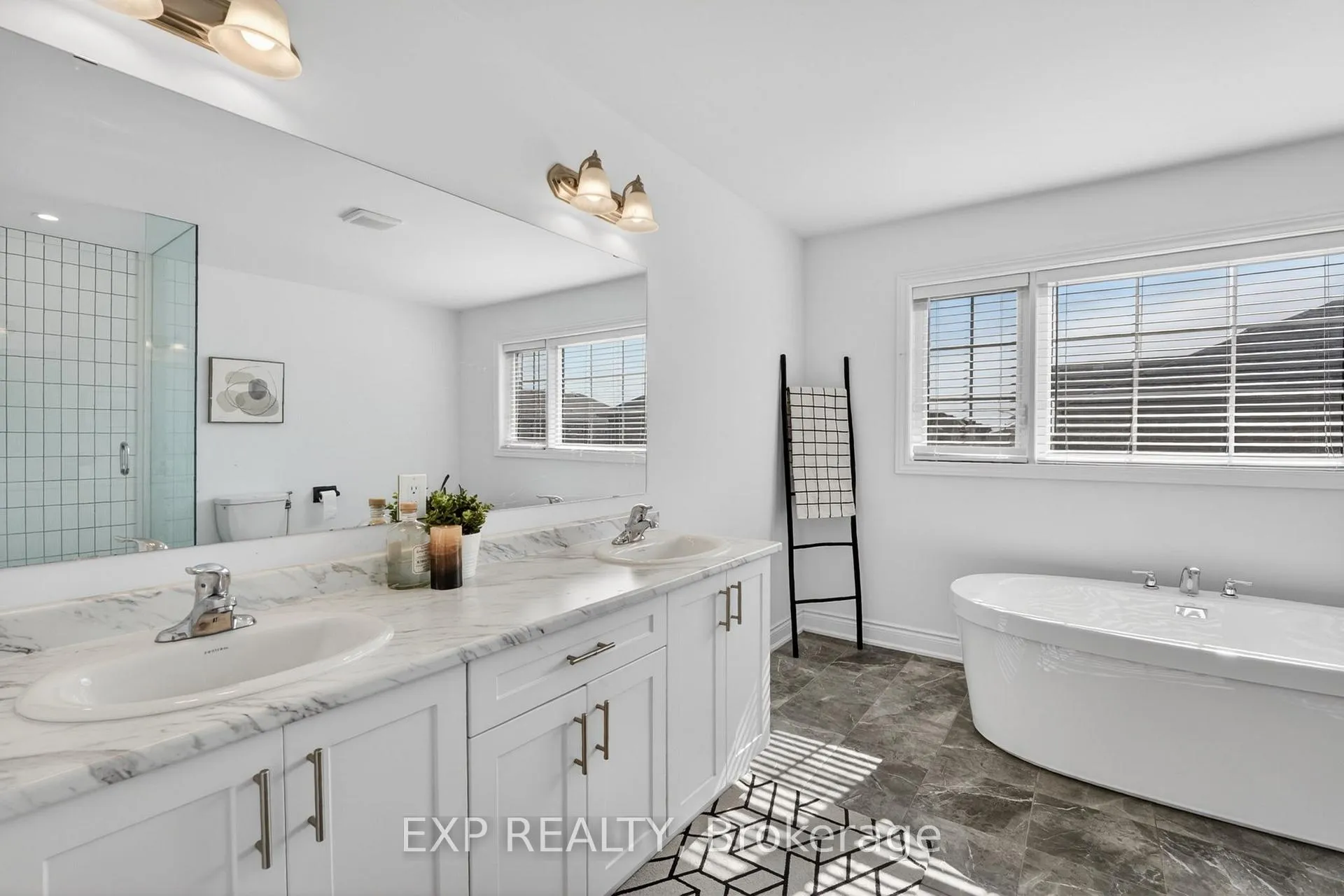 Photo 31 of 14 Venture Way, Thorold, Rolling Meadows — HOMEH