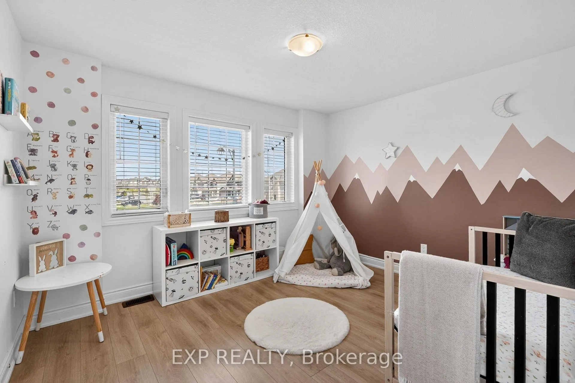 Photo 40 of 14 Venture Way, Thorold, Rolling Meadows — HOMEH