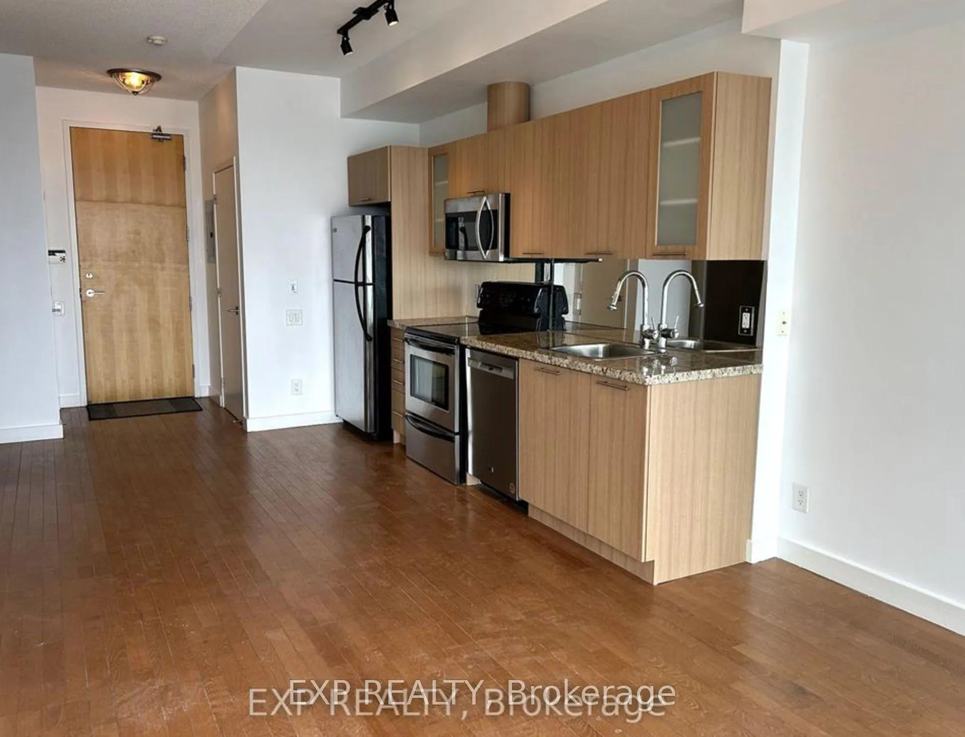 Photo 8 of Unit 2305, 33 Mill Street, Toronto, Waterfront Communities — HOMEH