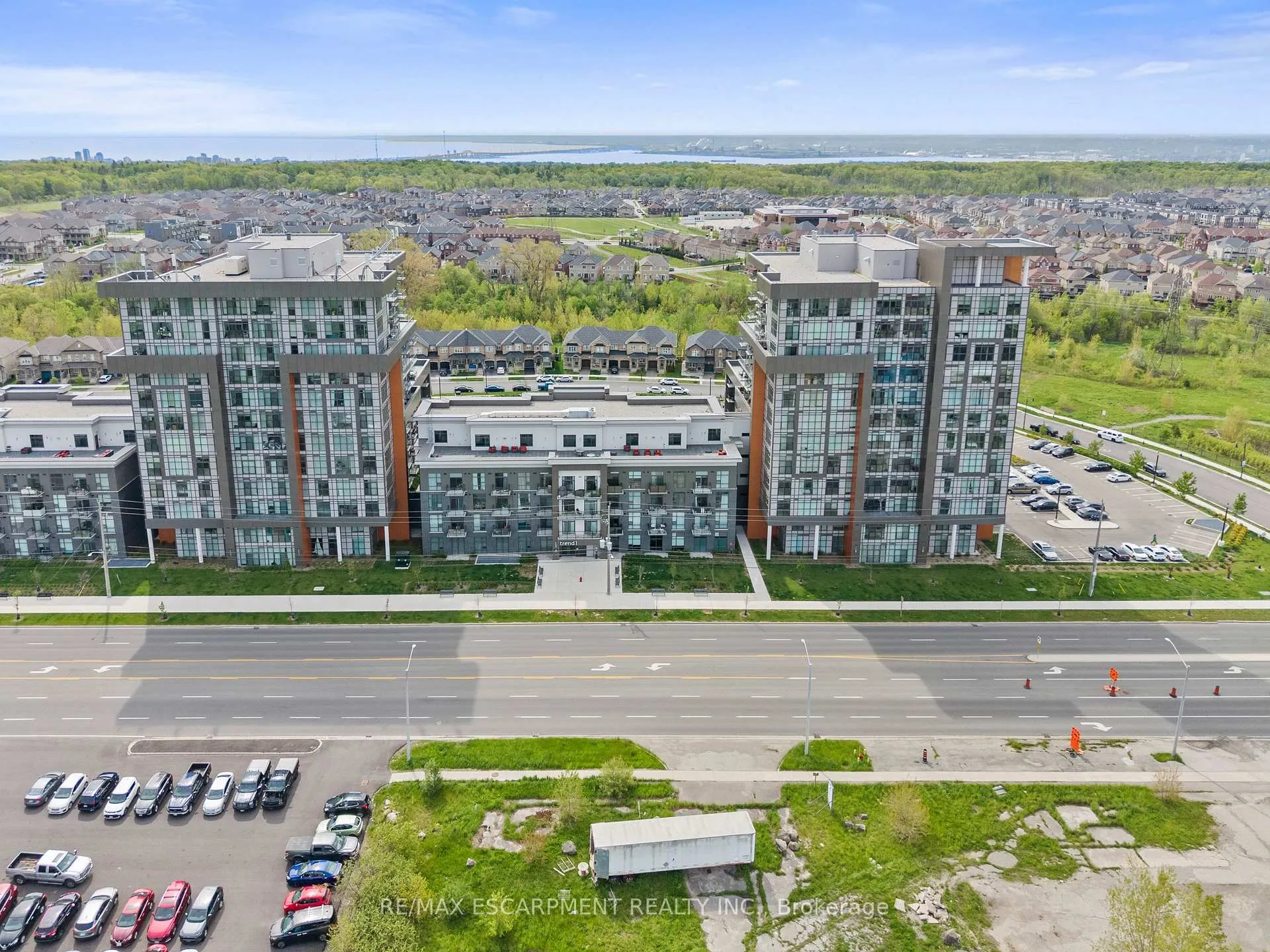 Photo 2 of Unit 417, 450 Dundas Street E, Hamilton, Waterdown — HOMEH