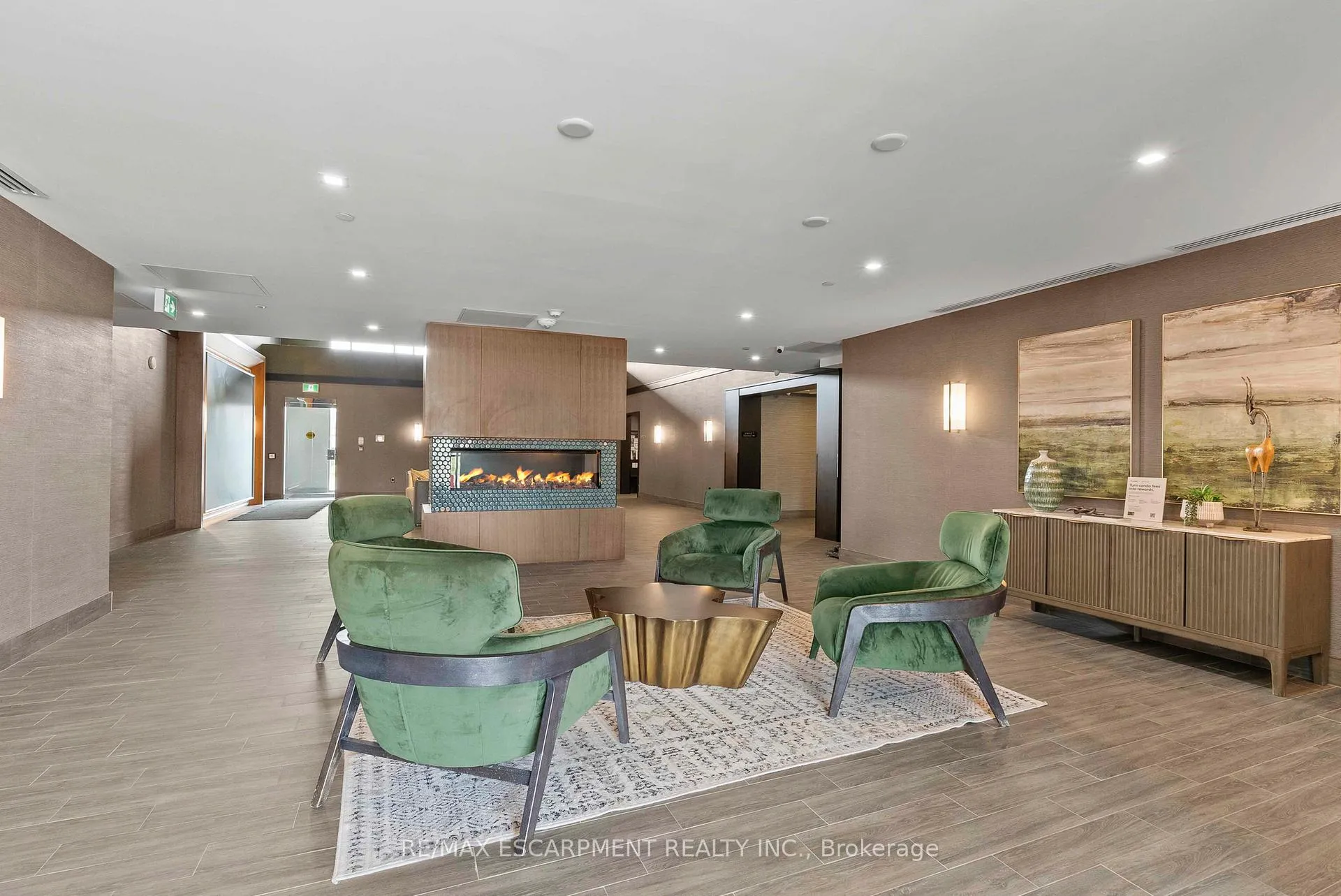 Photo 5 of Unit 417, 450 Dundas Street E, Hamilton, Waterdown — HOMEH