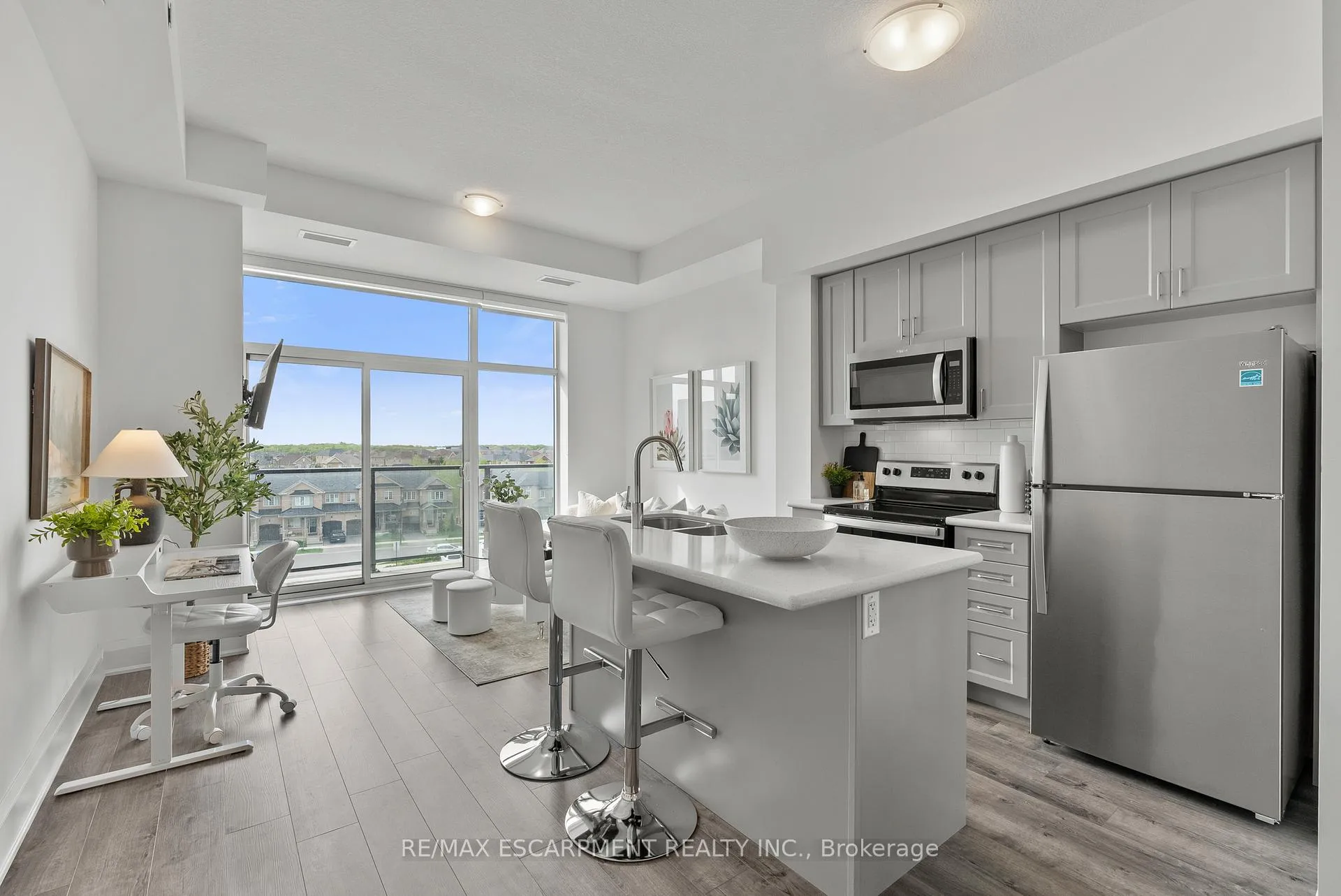 Photo 9 of Unit 417, 450 Dundas Street E, Hamilton, Waterdown — HOMEH