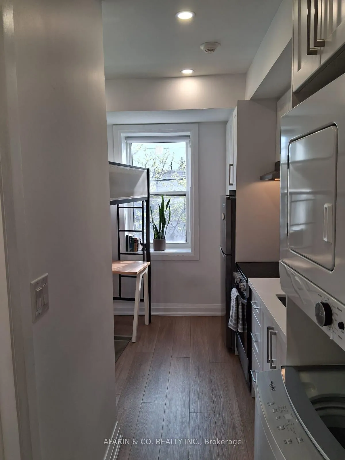 Photo 7 of Unit Unit 3, 79 Cedarvale Avenue, Toronto, East End-Danforth — HOMEH