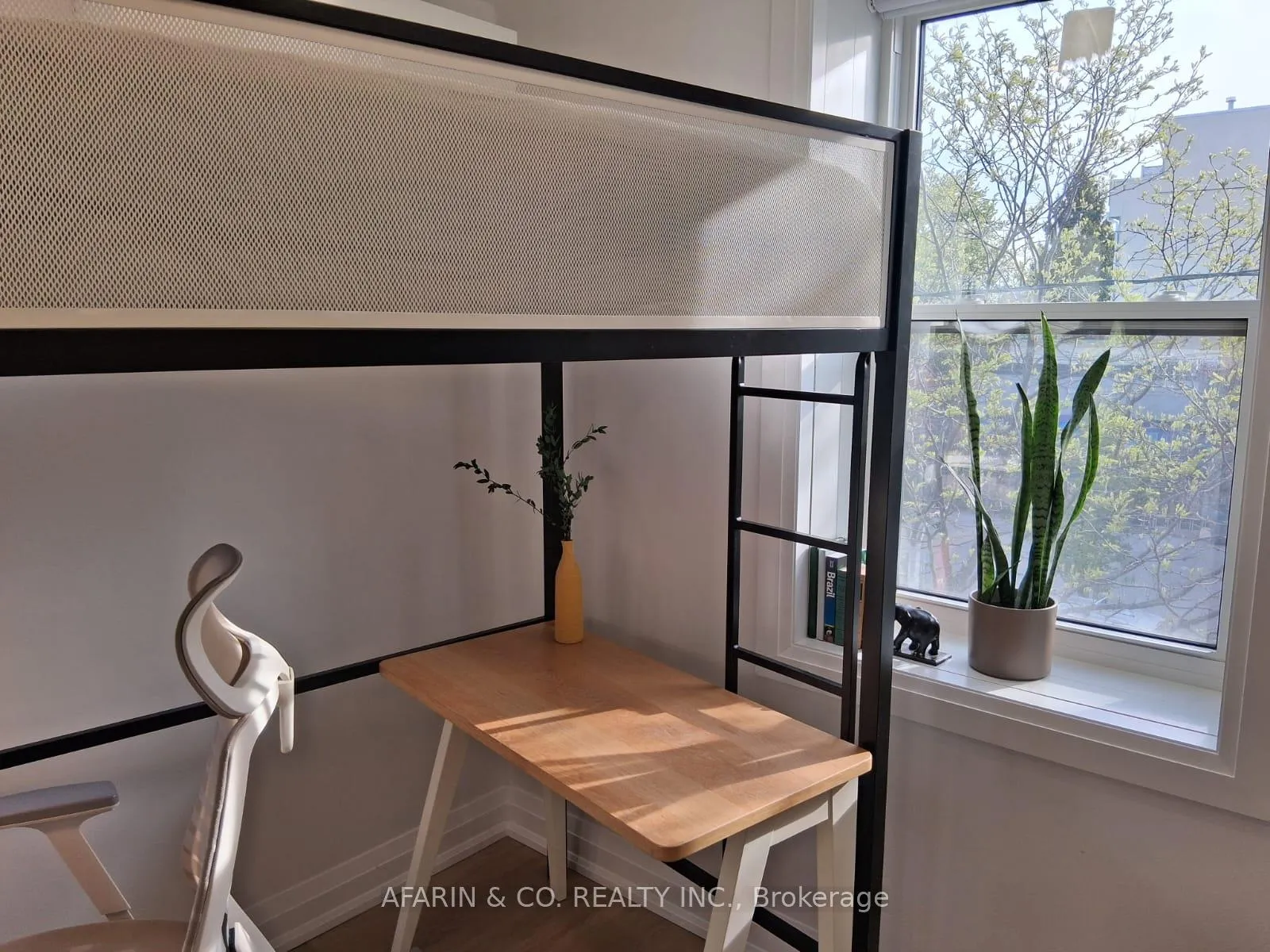 Photo 10 of Unit Unit 3, 79 Cedarvale Avenue, Toronto, East End-Danforth — HOMEH