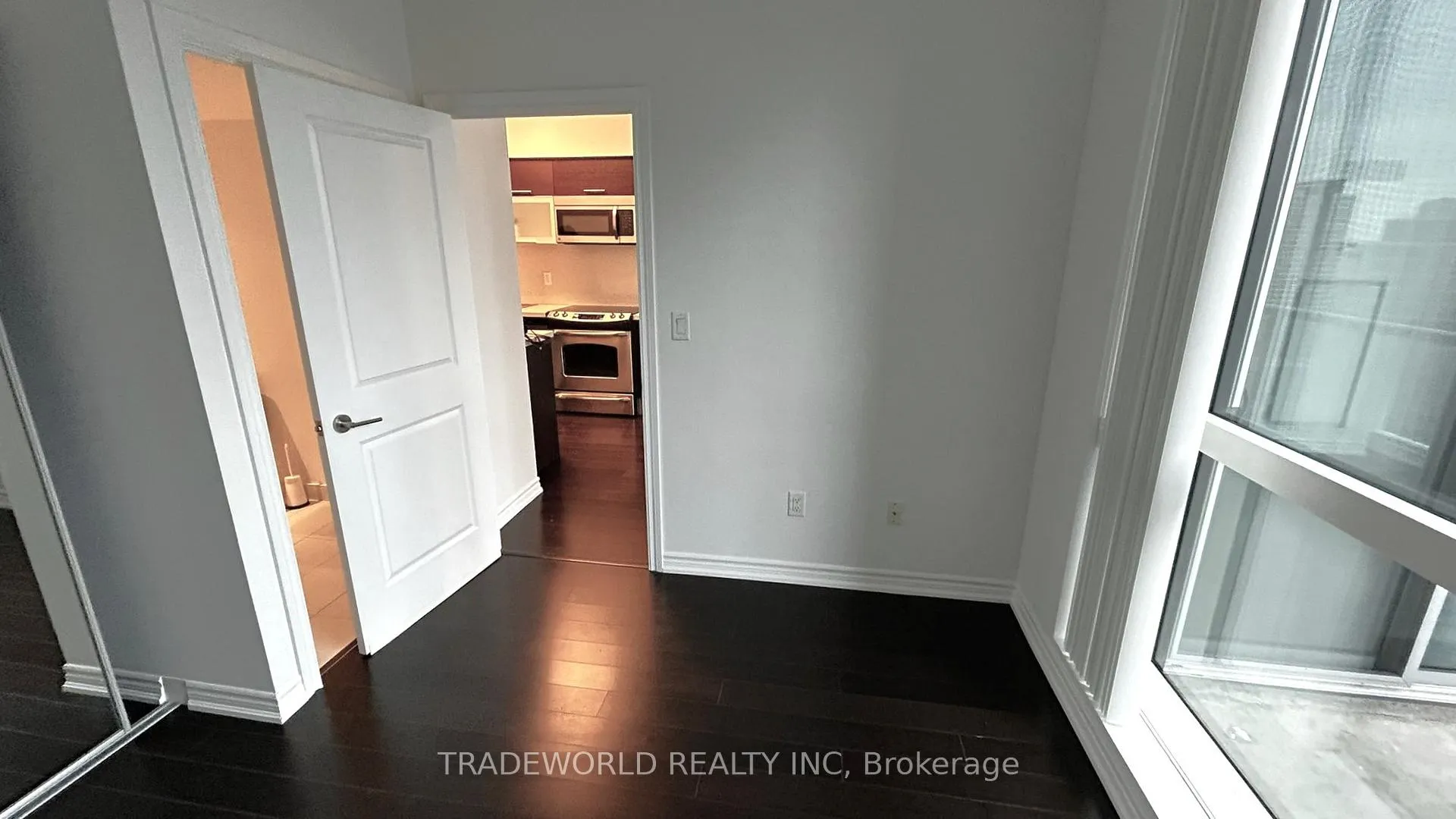 Photo 13 of Unit 3101, 386 Yonge Street, Toronto, Bay Street Corridor — HOMEH