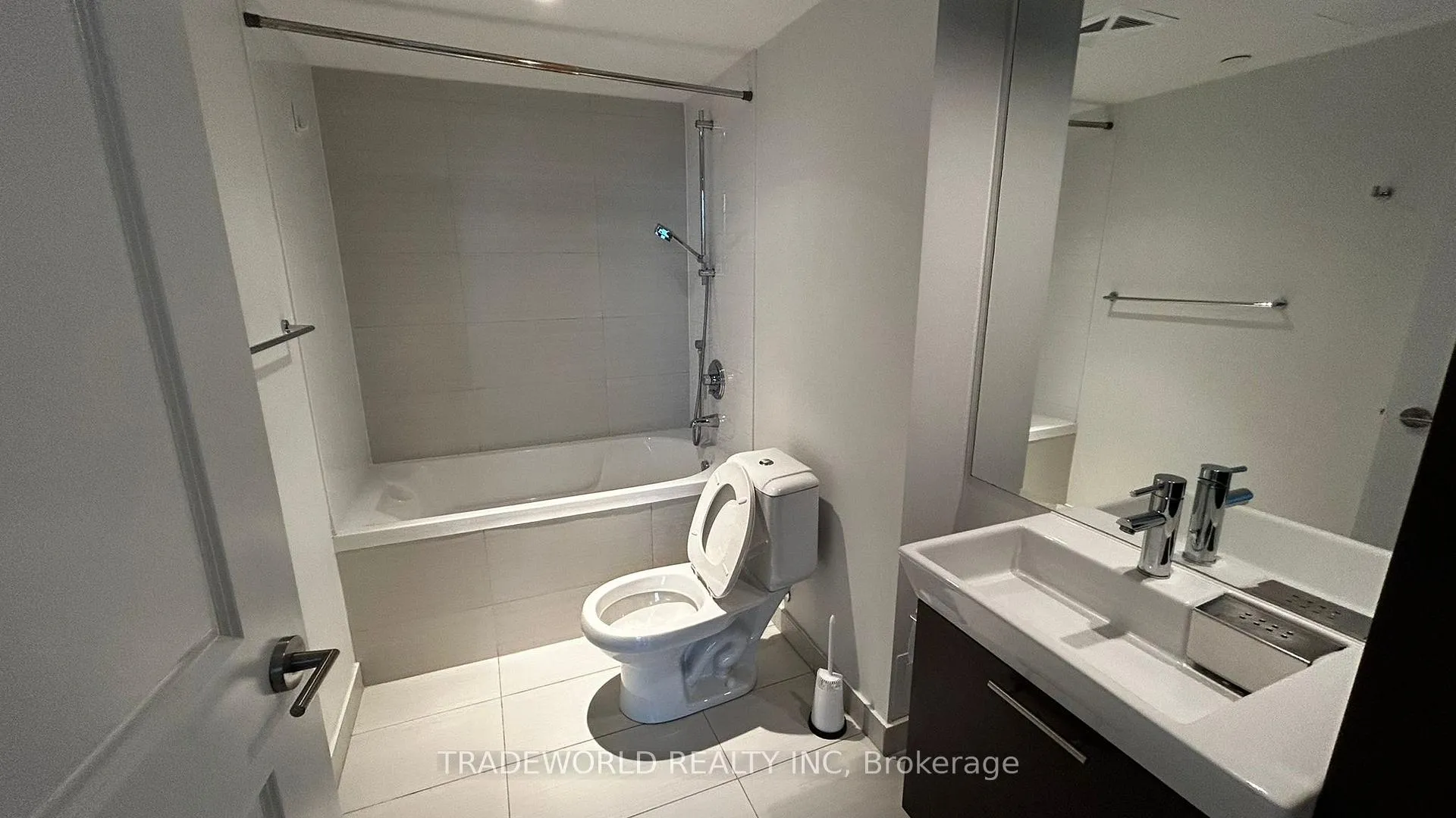 Photo 14 of Unit 3101, 386 Yonge Street, Toronto, Bay Street Corridor — HOMEH