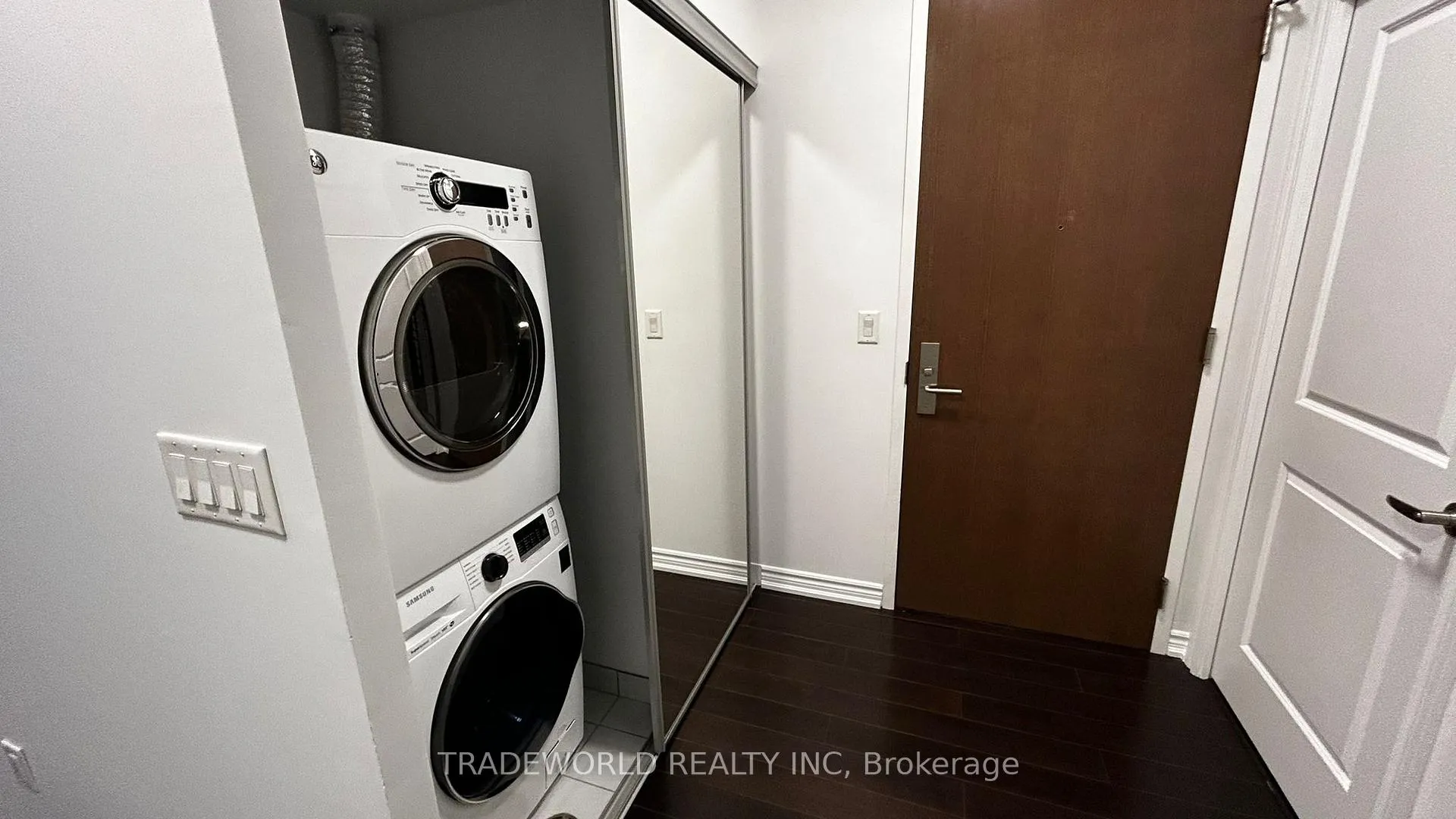 Photo 17 of Unit 3101, 386 Yonge Street, Toronto, Bay Street Corridor — HOMEH