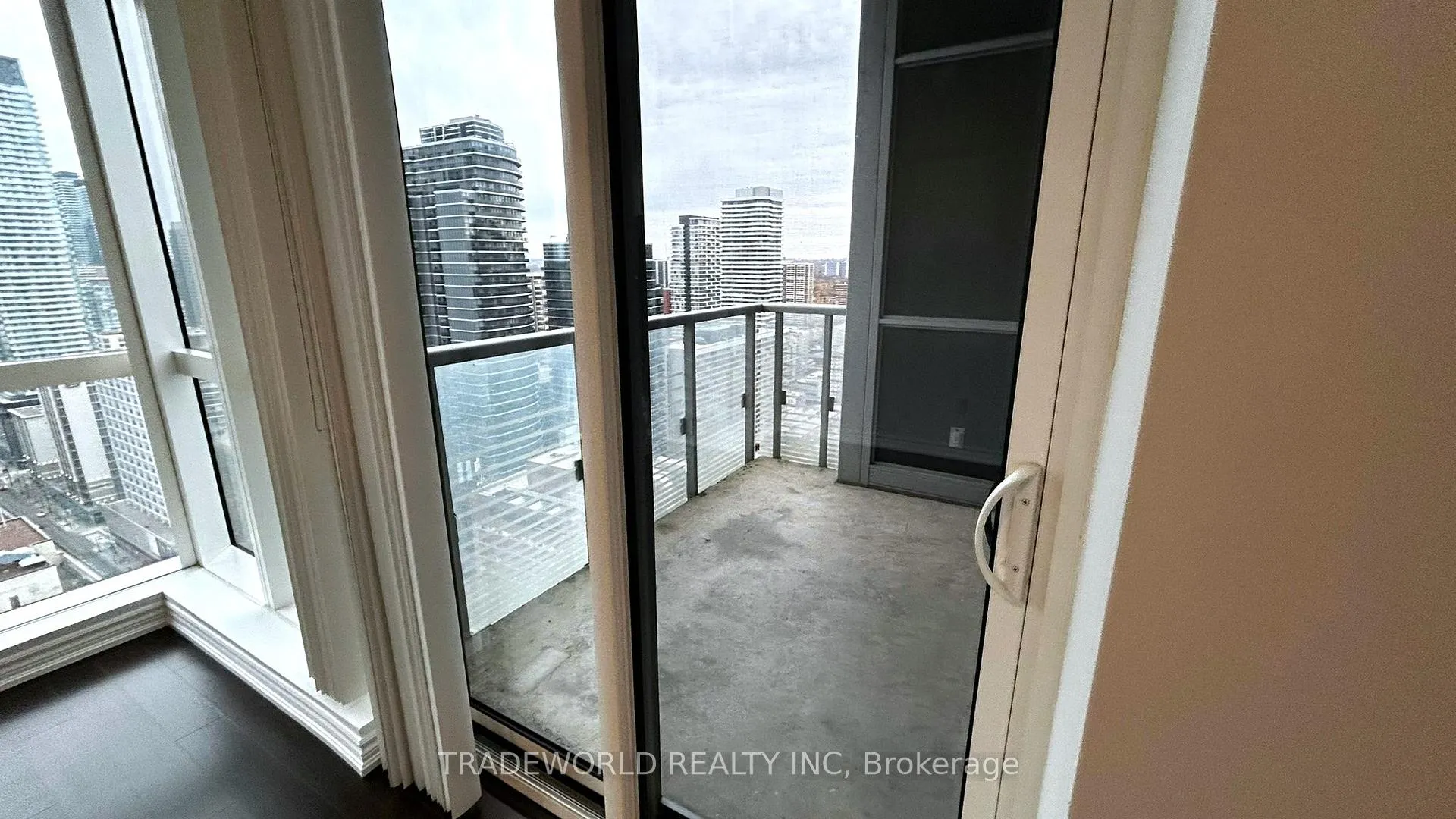 Photo 19 of Unit 3101, 386 Yonge Street, Toronto, Bay Street Corridor — HOMEH