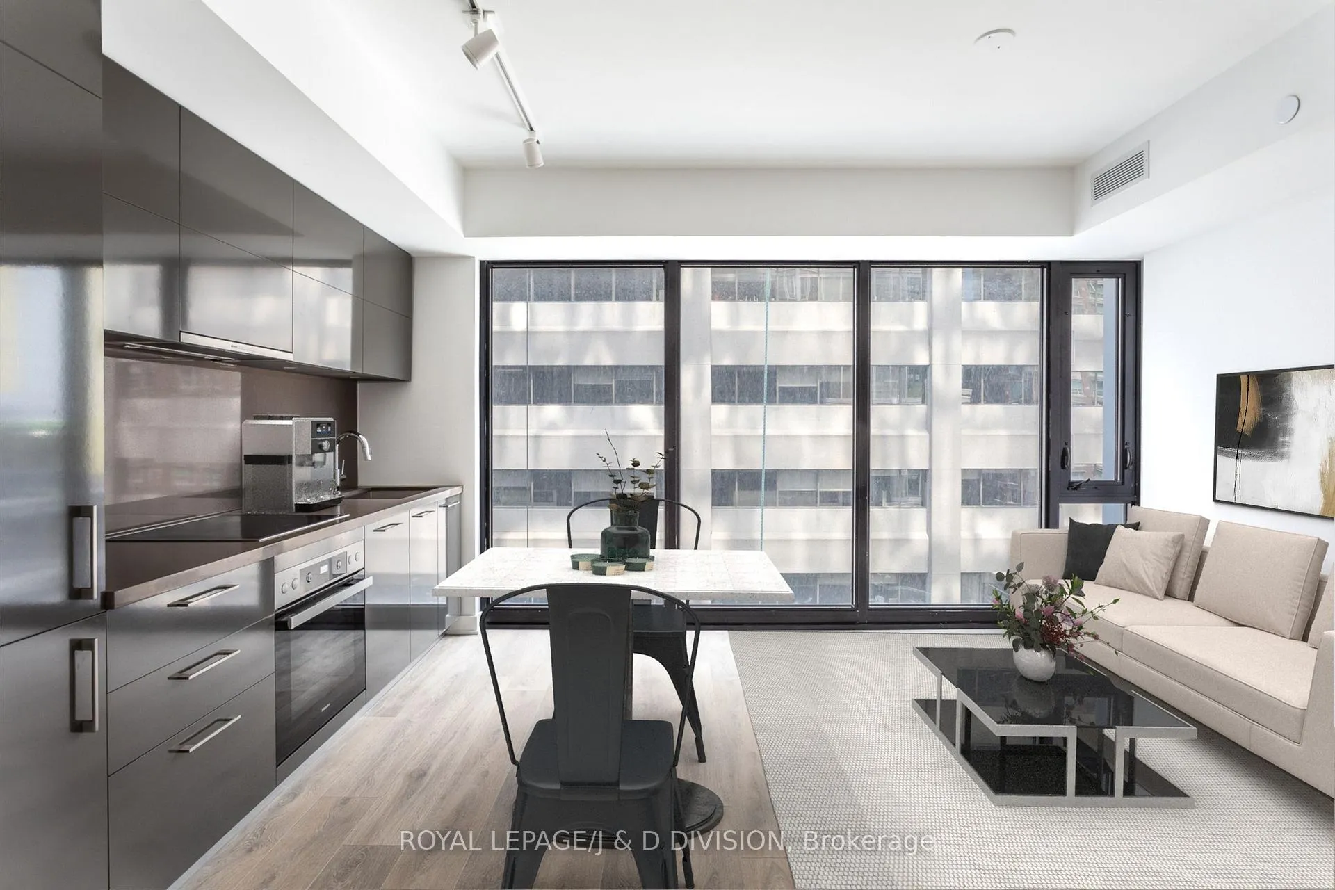 Photo 4 of Unit 607, 188 Cumberland Street, Toronto, The Annex — HOMEH