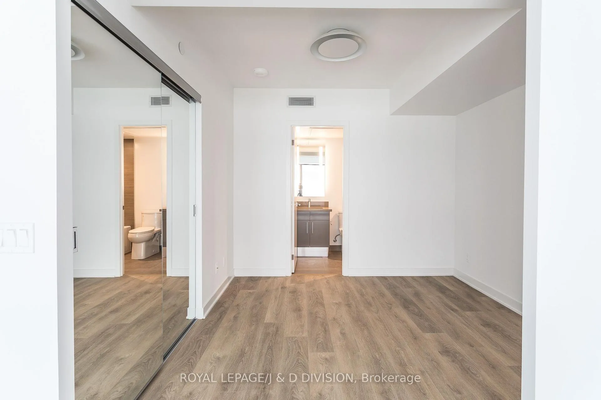 Photo 13 of Unit 607, 188 Cumberland Street, Toronto, The Annex — HOMEH