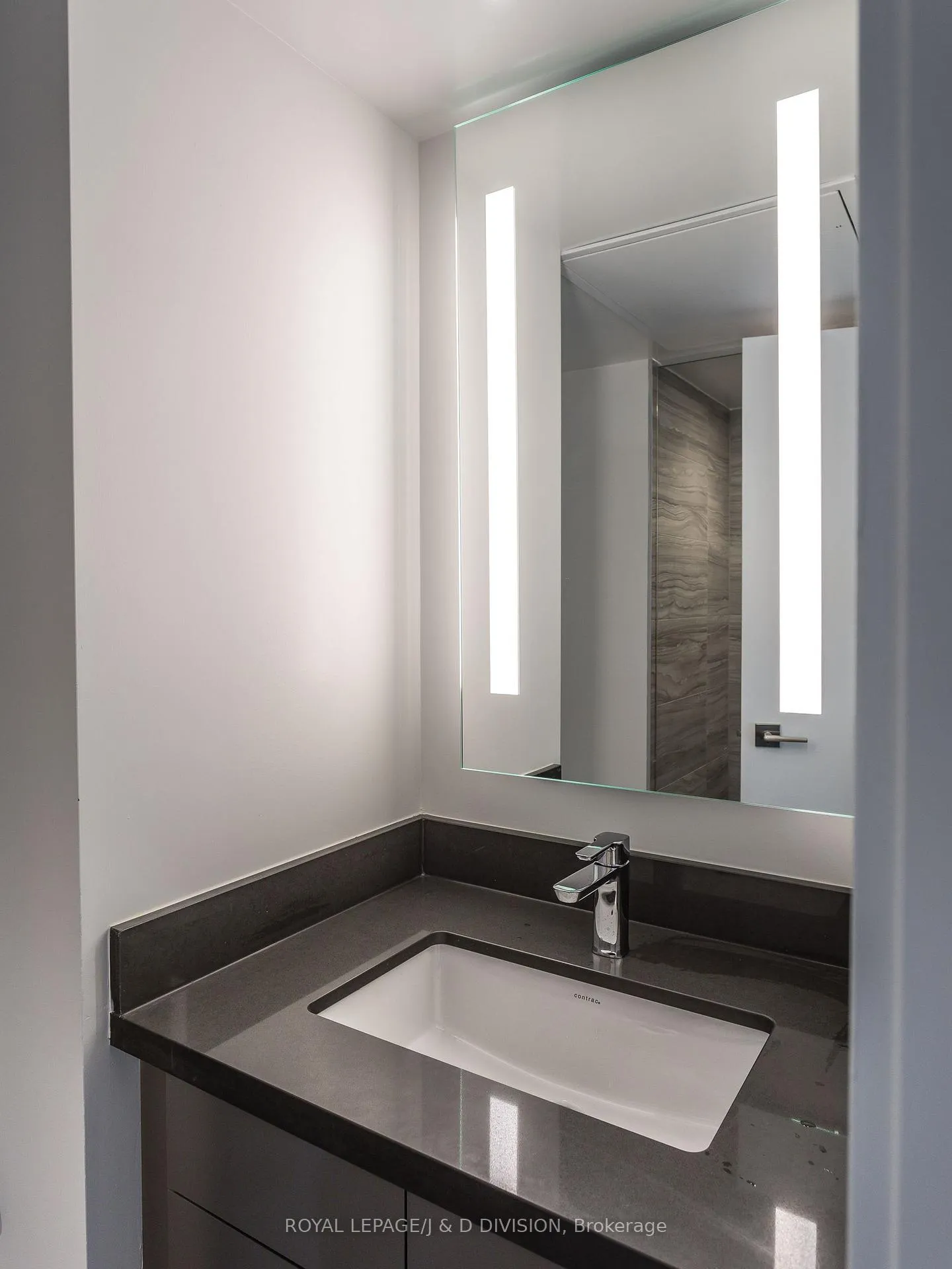 Photo 14 of Unit 607, 188 Cumberland Street, Toronto, The Annex — HOMEH
