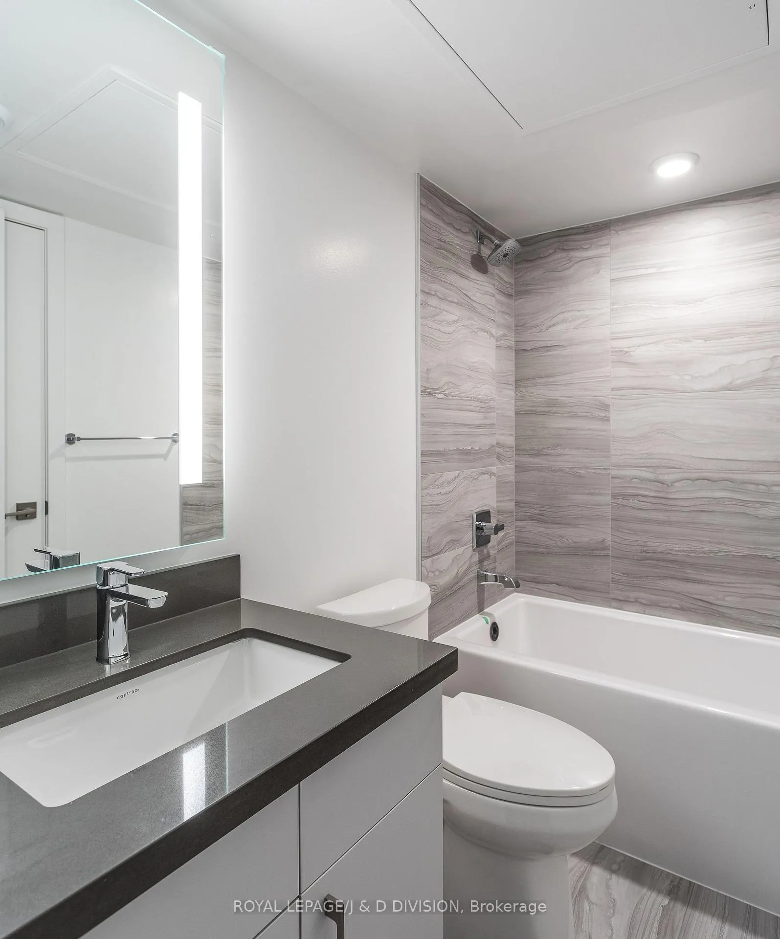 Photo 15 of Unit 607, 188 Cumberland Street, Toronto, The Annex — HOMEH