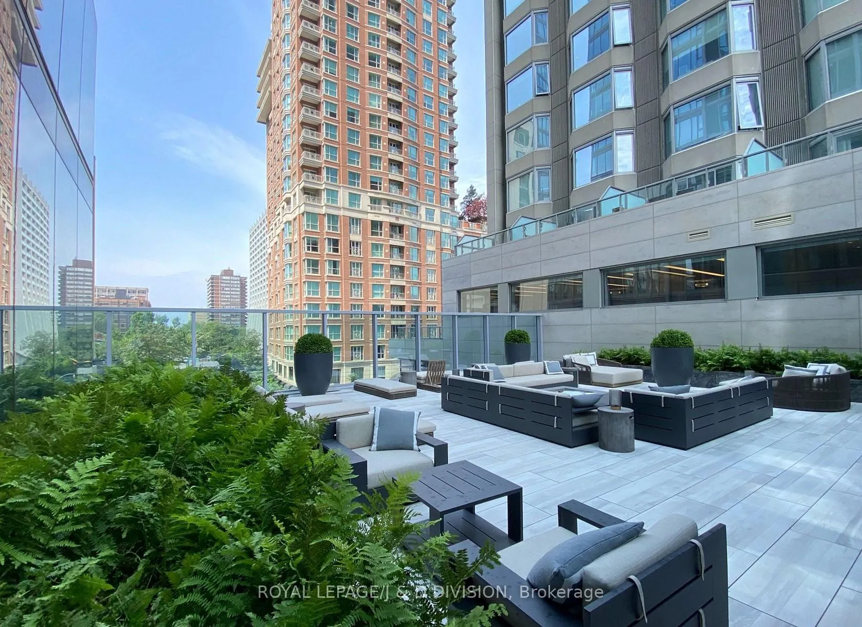 Photo 33 of Unit 607, 188 Cumberland Street, Toronto, The Annex — HOMEH