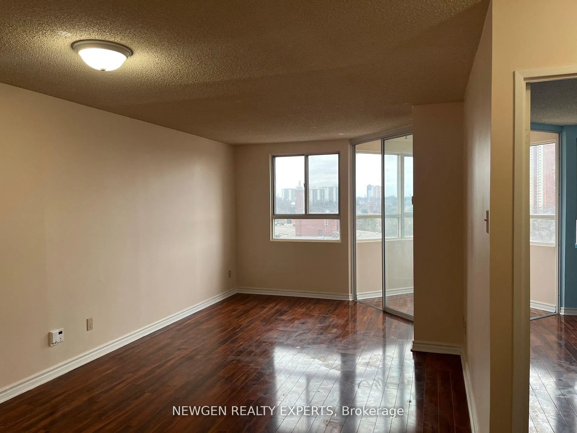 Photo 3 of Unit 1514, 4 Park Vista Drive, Toronto, O'Connor-Parkview — HOMEH