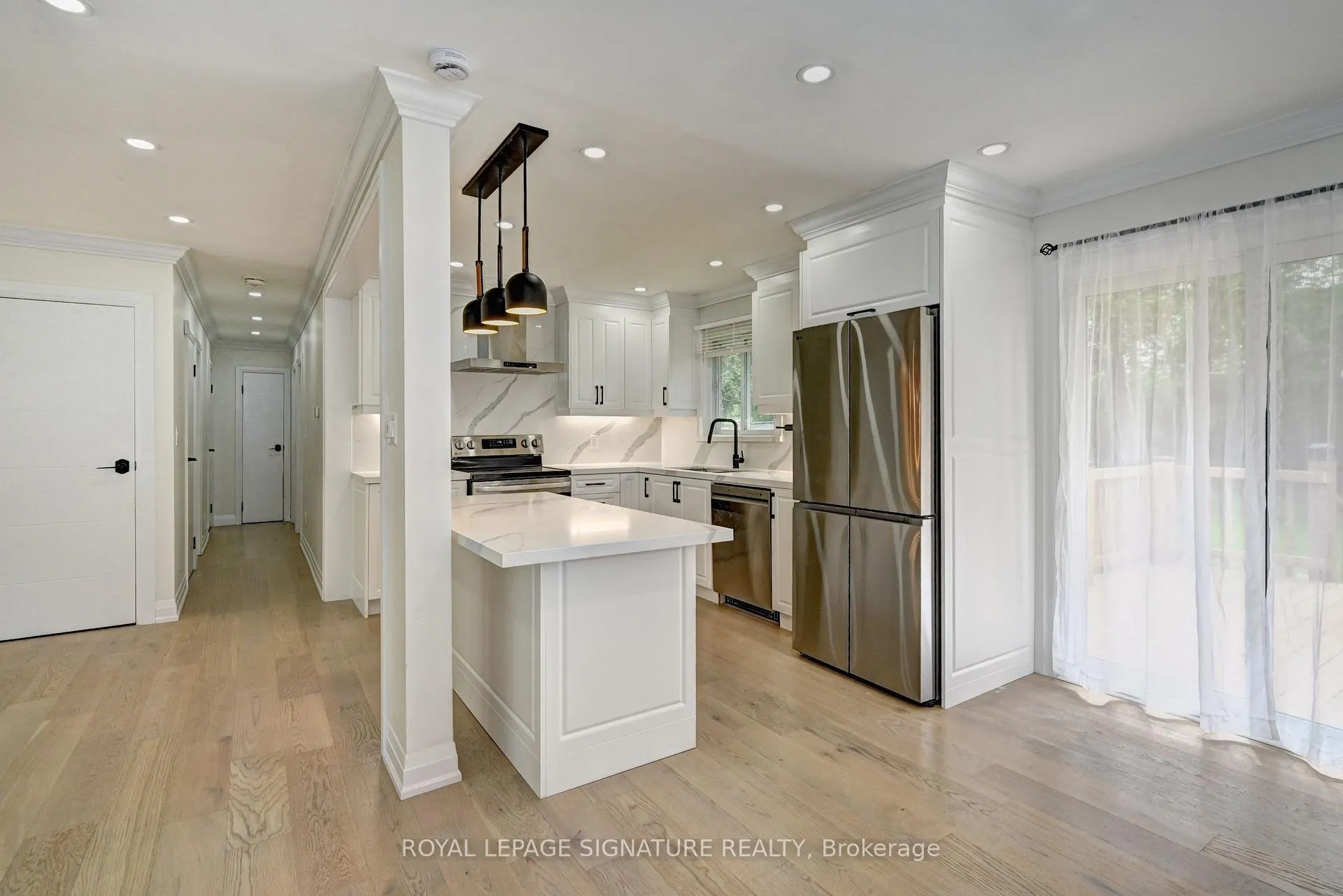 Photo 19 of 240 Stonybrook Drive, Kitchener — HOMEH