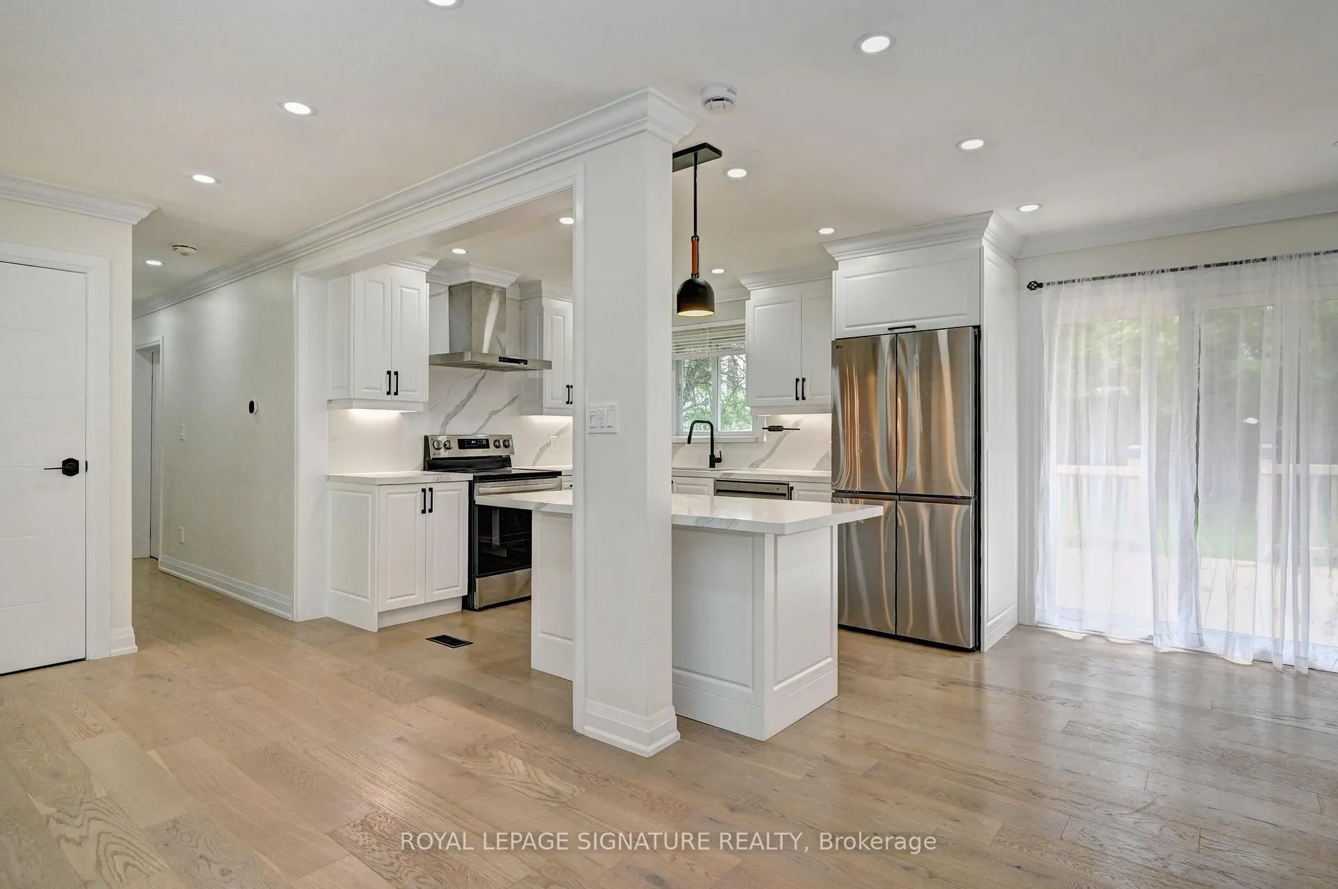Photo 20 of 240 Stonybrook Drive, Kitchener — HOMEH
