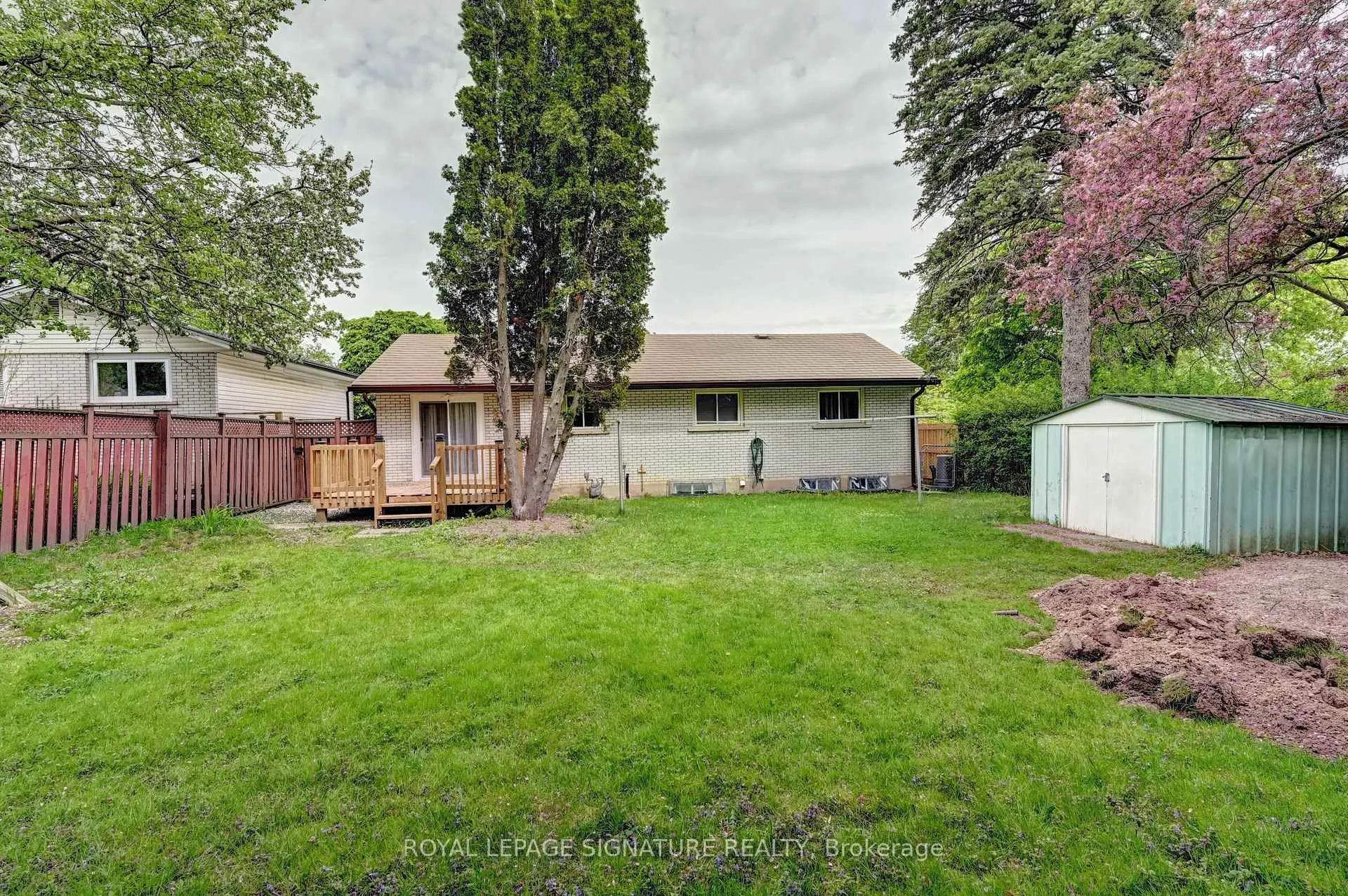 Photo 43 of 240 Stonybrook Drive, Kitchener — HOMEH