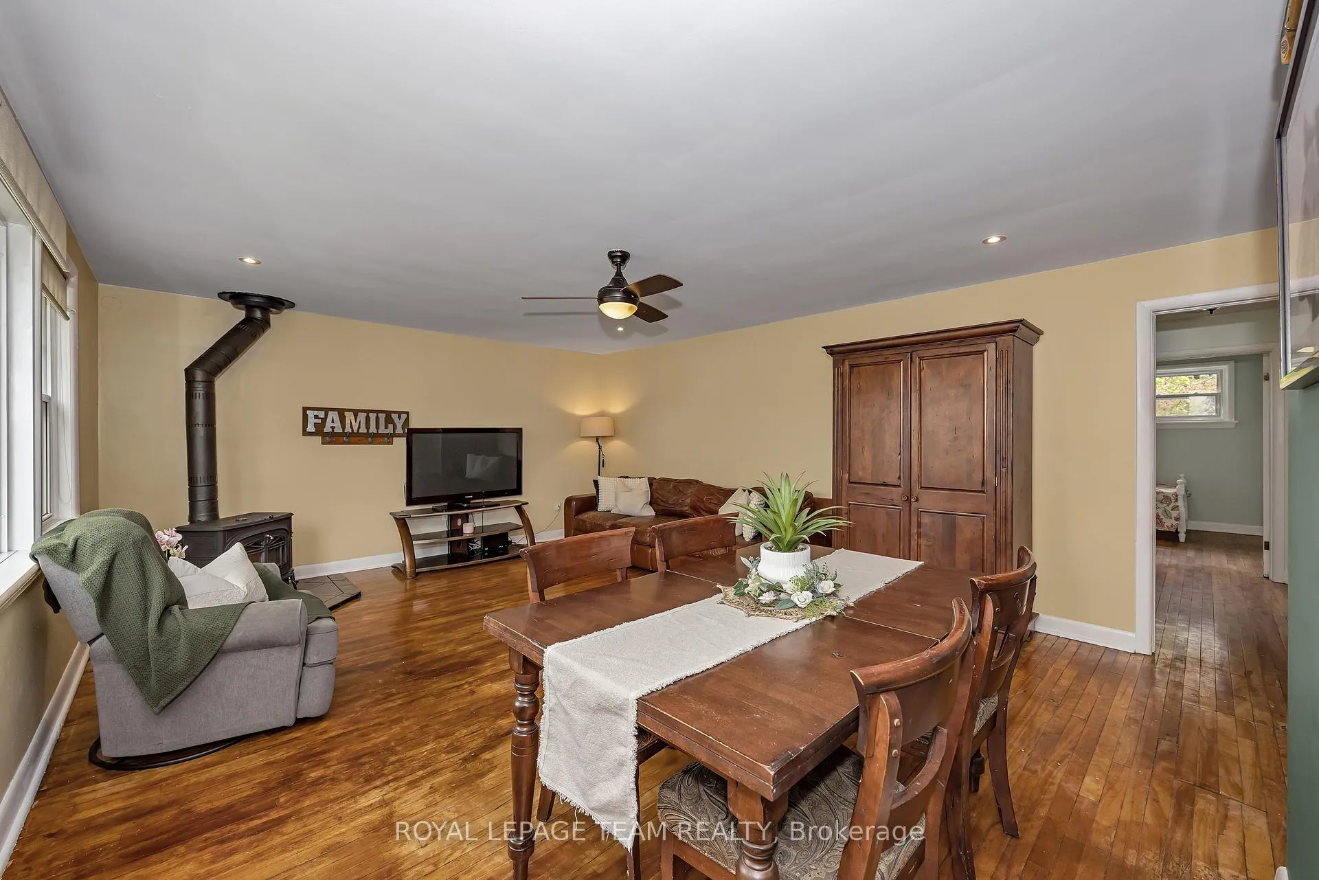 Photo 12 of 544 Old Coach Road, Ottawa, Huntley Ward (North East) — HOMEH