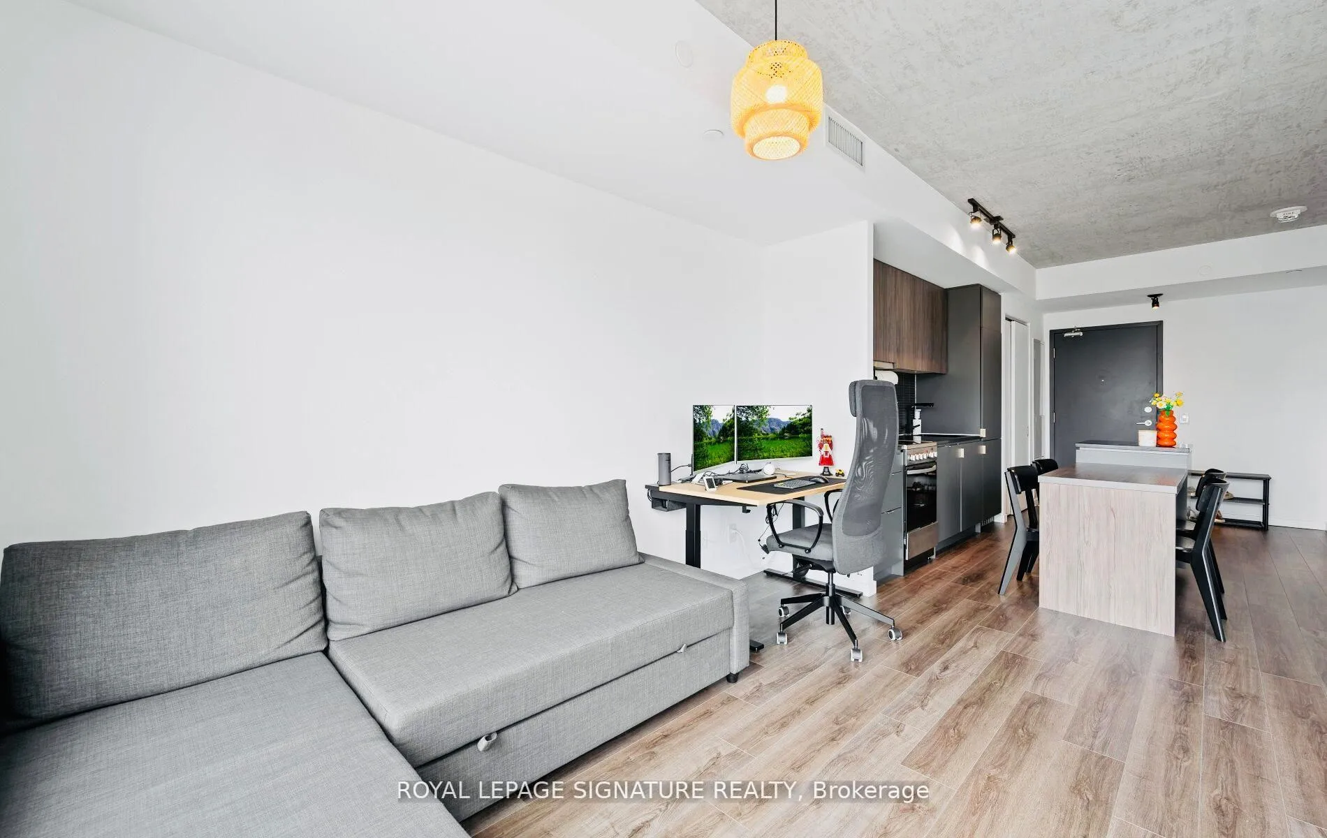 Photo 7 of Unit 411, 7 Smith Crescent, Etobicoke, Stonegate-Queensway — HOMEH