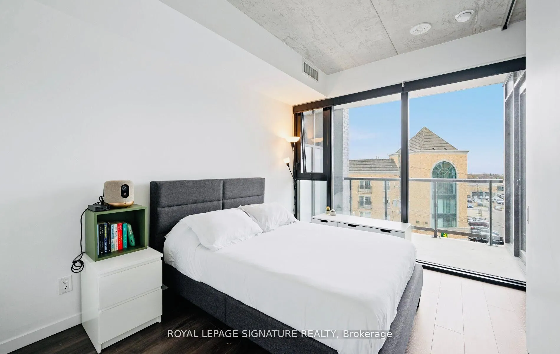 Photo 9 of Unit 411, 7 Smith Crescent, Etobicoke, Stonegate-Queensway — HOMEH