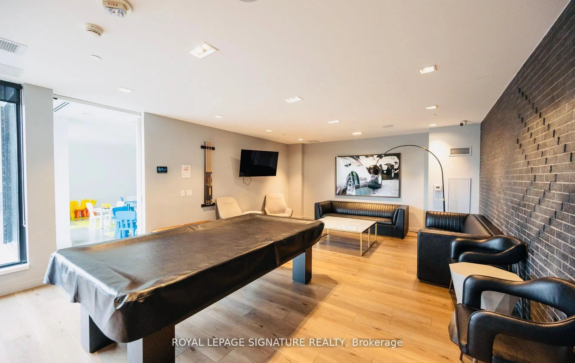 Photo 15 of Unit 411, 7 Smith Crescent, Etobicoke, Stonegate-Queensway — HOMEH