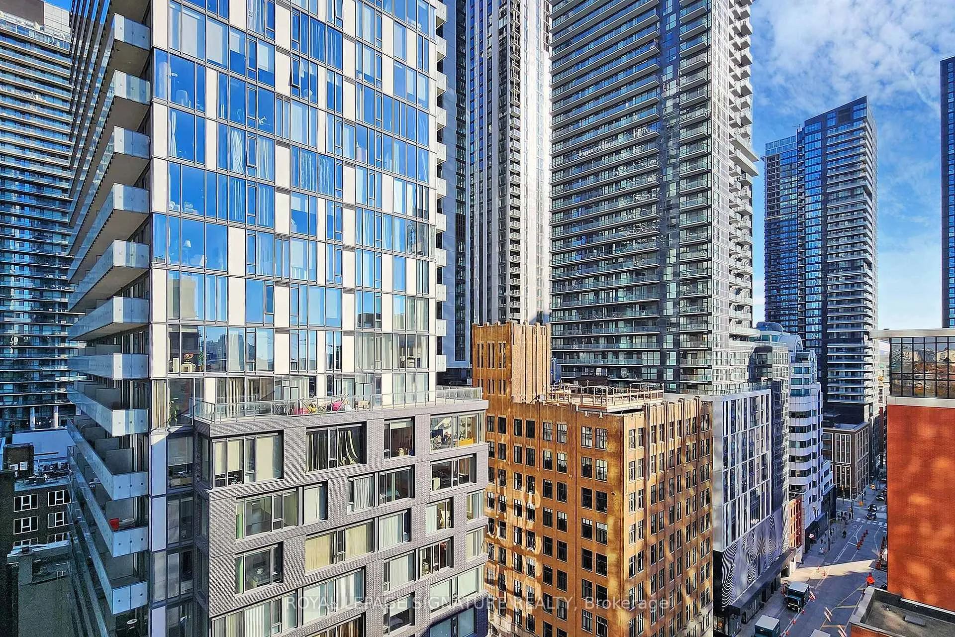 Photo 6 of Unit 1506, 108 Peter Street, Toronto, Waterfront Communities — HOMEH