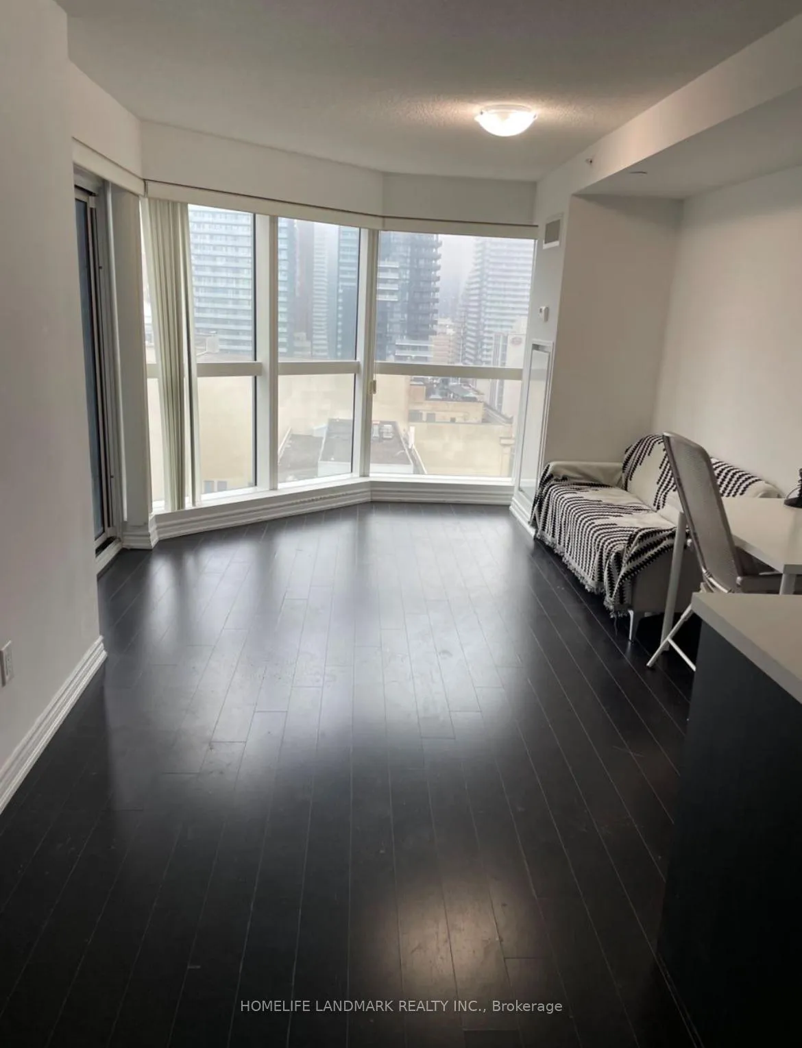 Photo 10 of Unit 2016, 386 yonge Street, Toronto, Bay Street Corridor — HOMEH