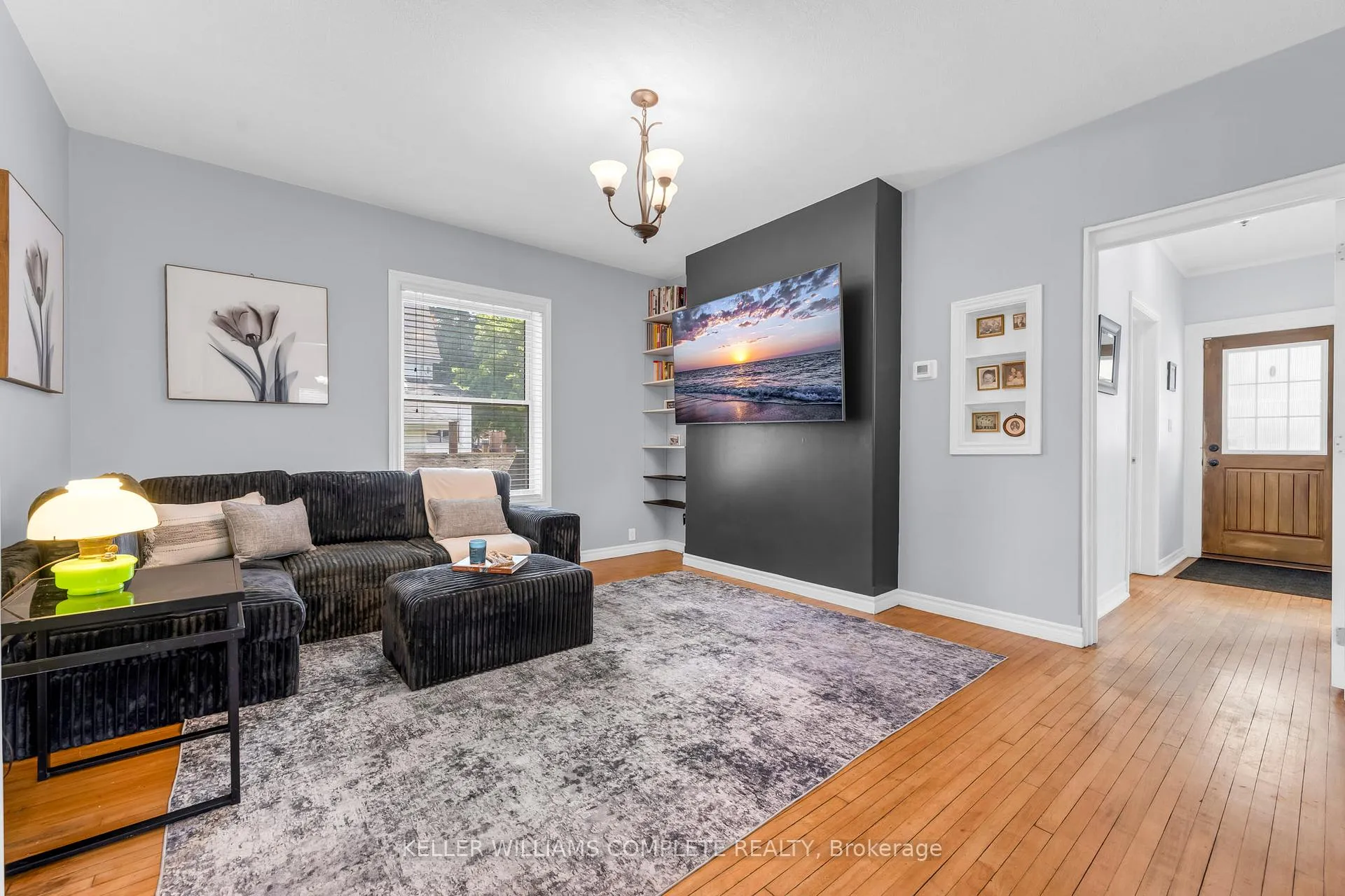 Photo 10 of 110 Oak Street, Brantford, Old West Brant — HOMEH