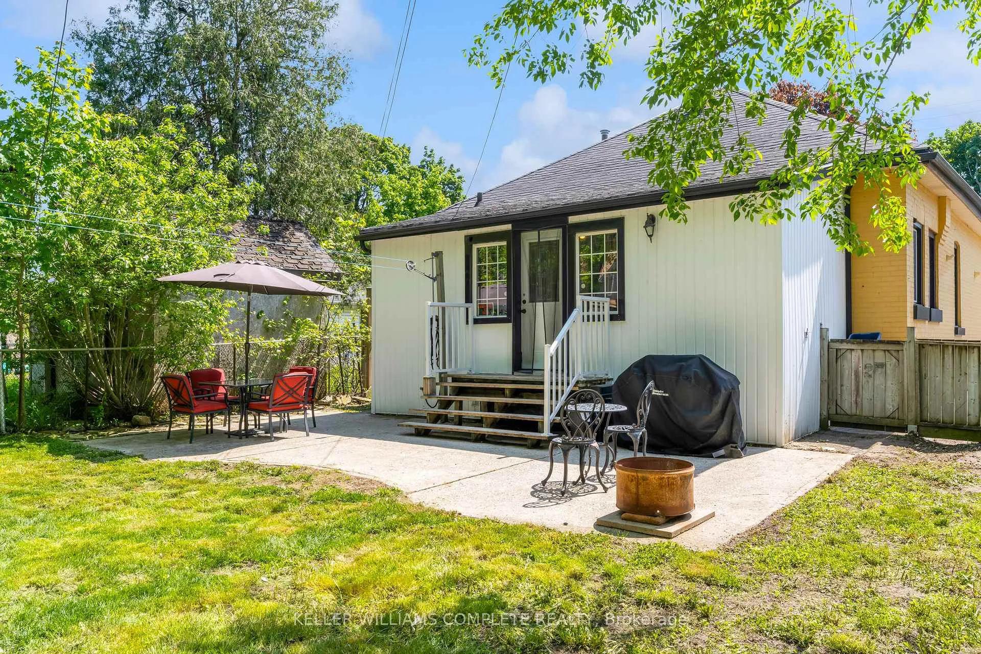 Photo 22 of 110 Oak Street, Brantford, Old West Brant — HOMEH
