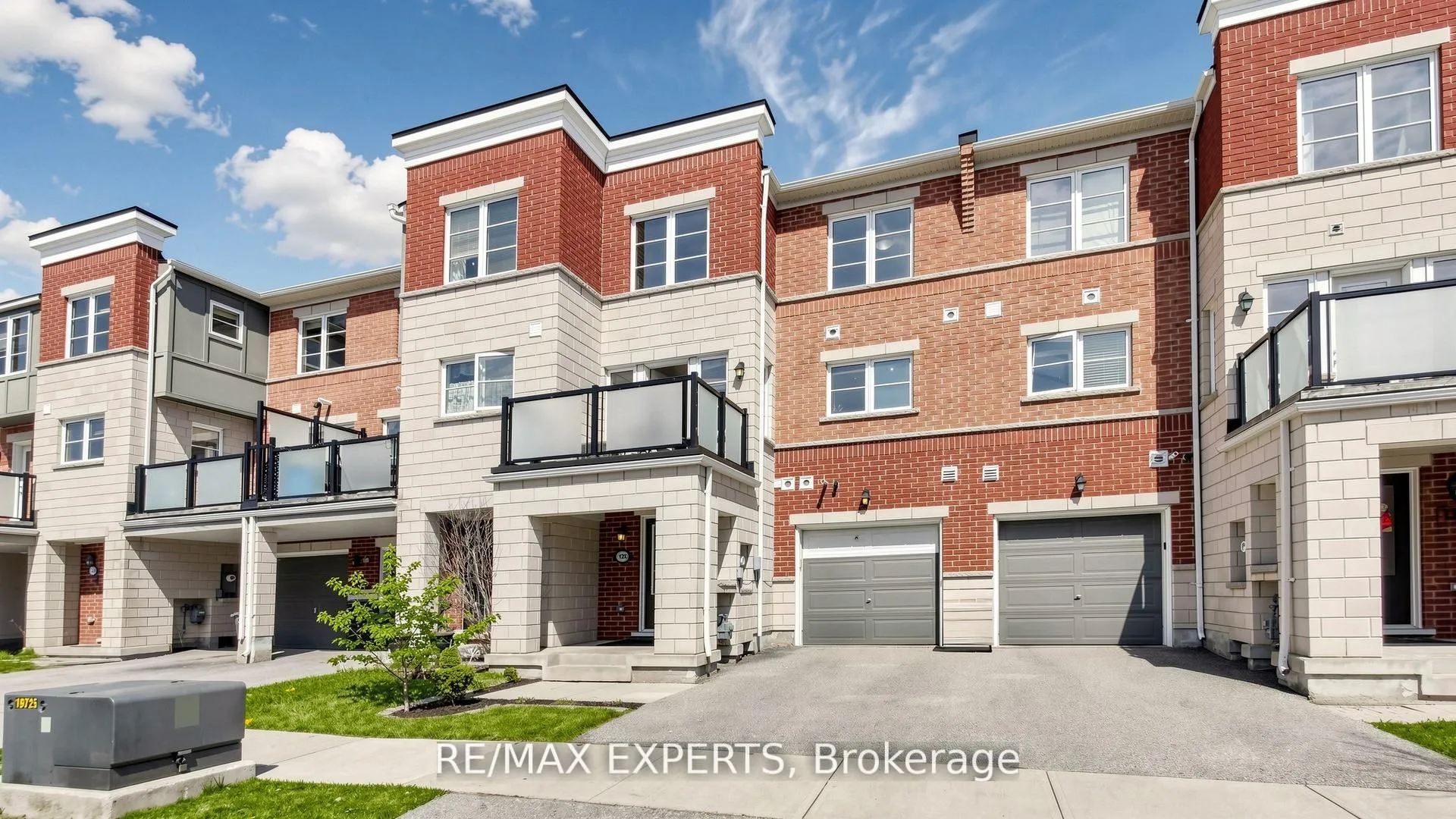 Front of 128 Baycliffe Crescent